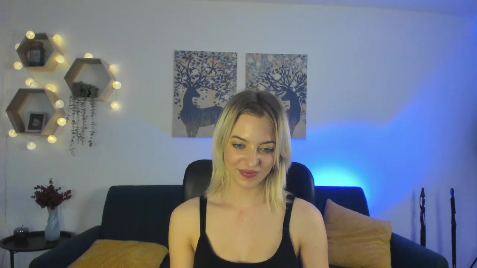 Gallery image thumbnail from Julia_Gold18's myfreecams stream on, 03/03/2023, 12:19 image 6 of 20