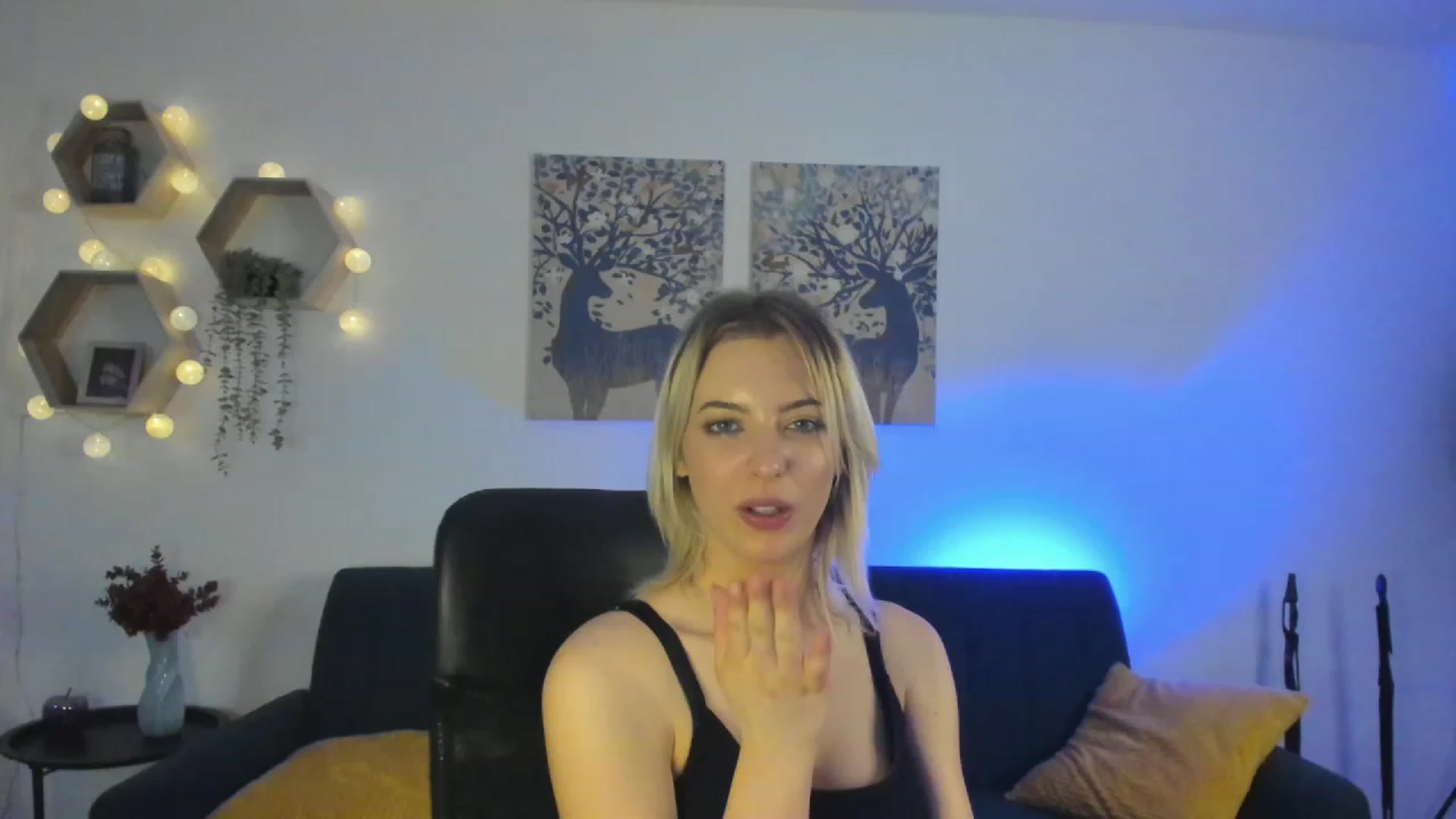 Gallery image thumbnail from Julia_Gold18's myfreecams stream on, 03/03/2023, 12:19 image 2 of 20