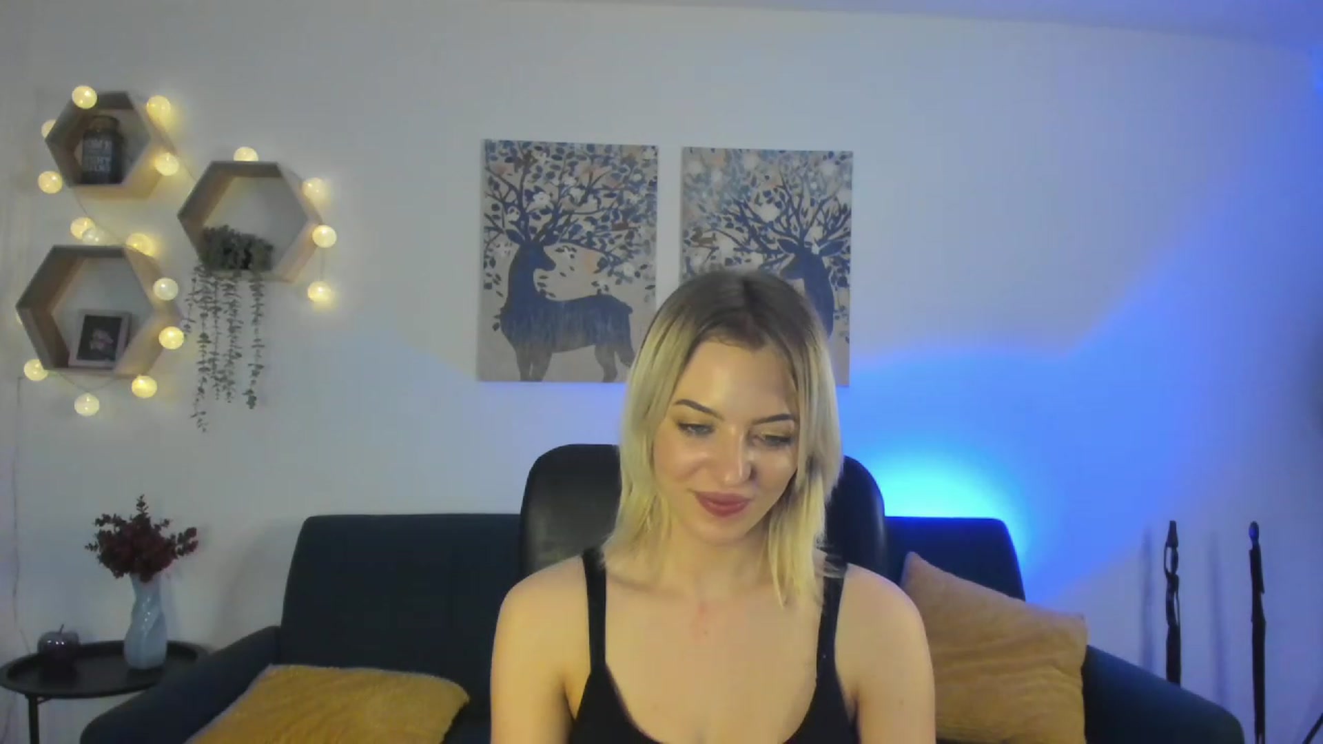 Gallery image thumbnail from Julia_Gold18's myfreecams stream on, 03/03/2023, 12:19 image 8 of 20