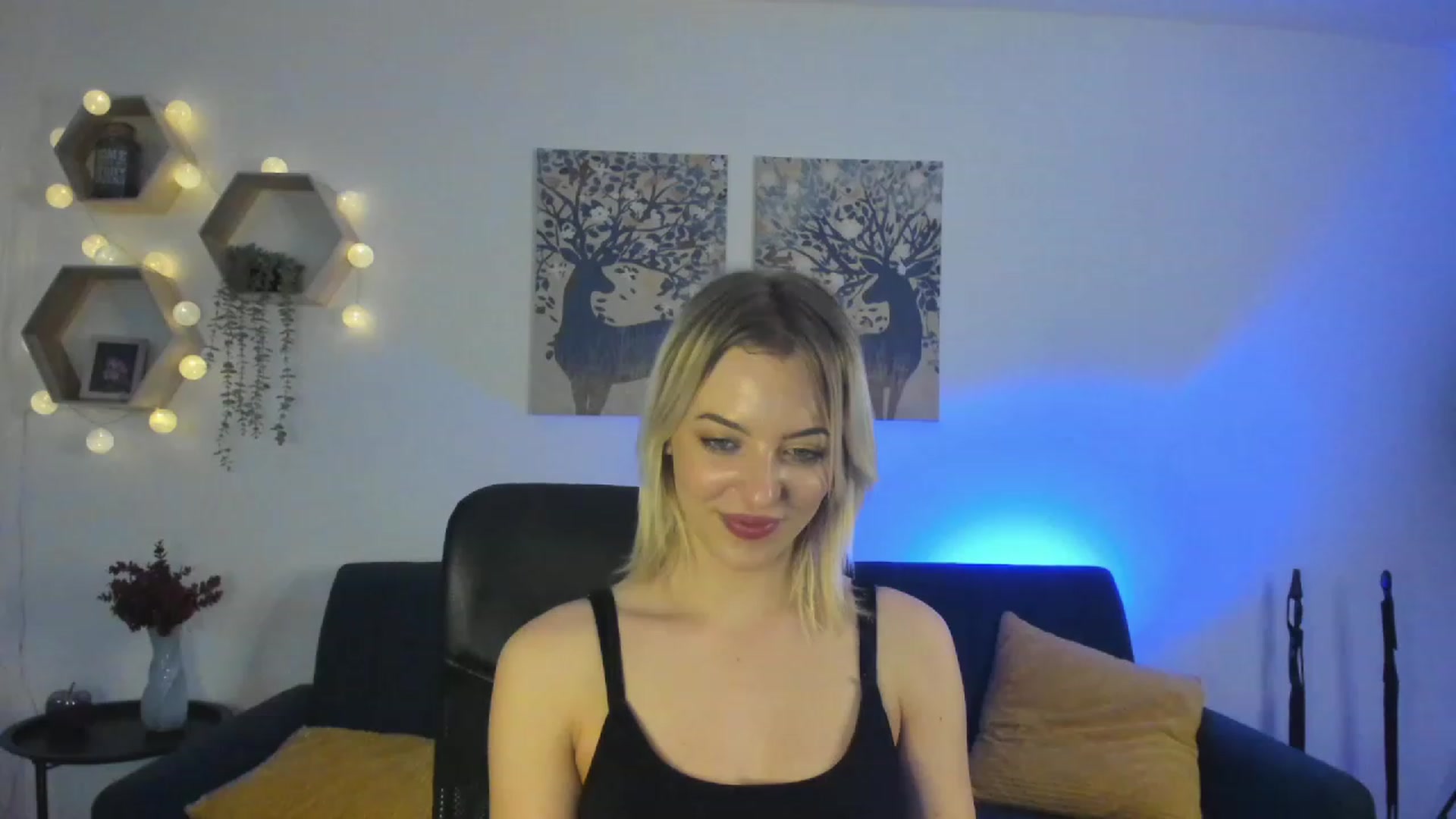 Gallery image thumbnail from Julia_Gold18's myfreecams stream on, 03/03/2023, 13:02 image 11 of 20