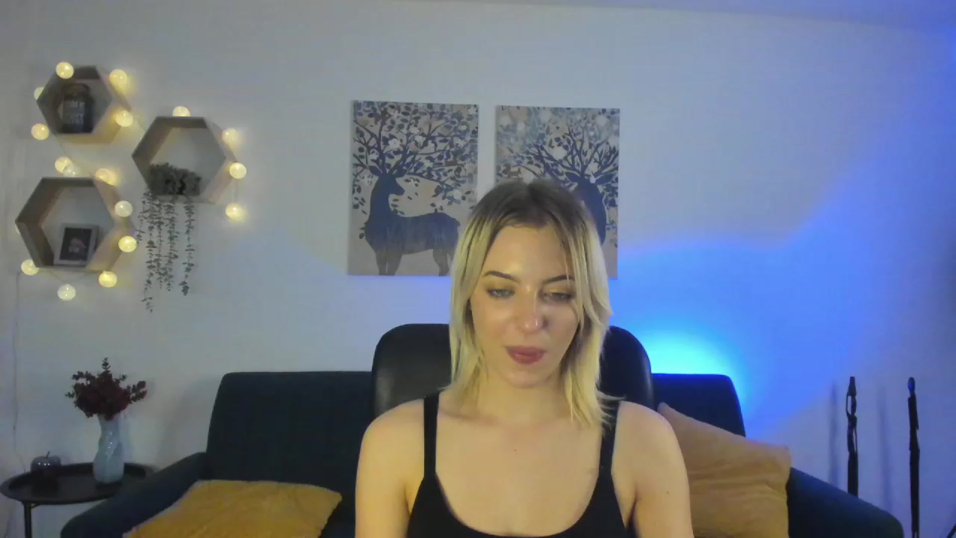 Gallery image thumbnail from Julia_Gold18's myfreecams stream on, 03/03/2023, 13:02 image 3 of 20