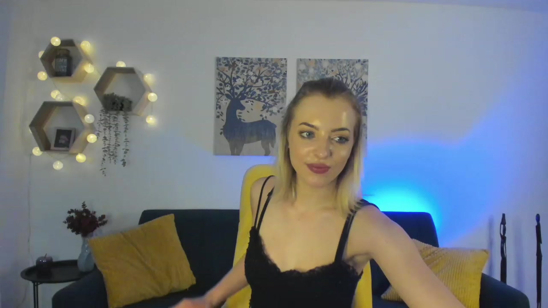 Gallery image thumbnail from Julia_Gold18's myfreecams stream on, 03/06/2023, 10:57 image 15 of 20