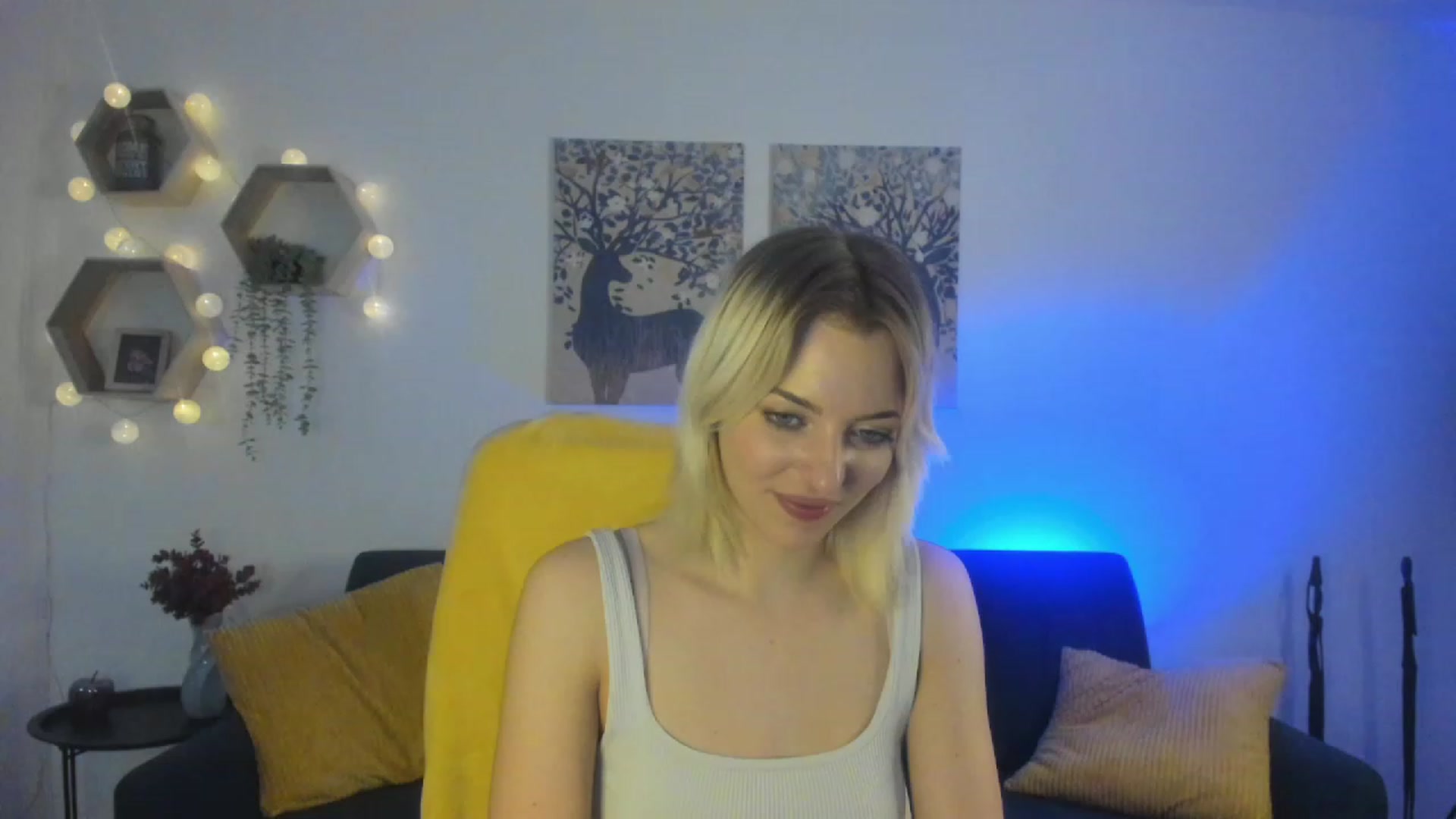 Gallery image thumbnail from Julia_Gold18's myfreecams stream on, 03/07/2023, 10:18 image 20 of 20
