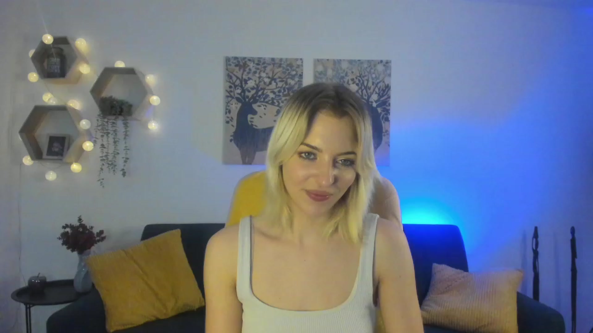 Gallery image thumbnail from Julia_Gold18's myfreecams stream on, 03/07/2023, 10:18 image 19 of 20