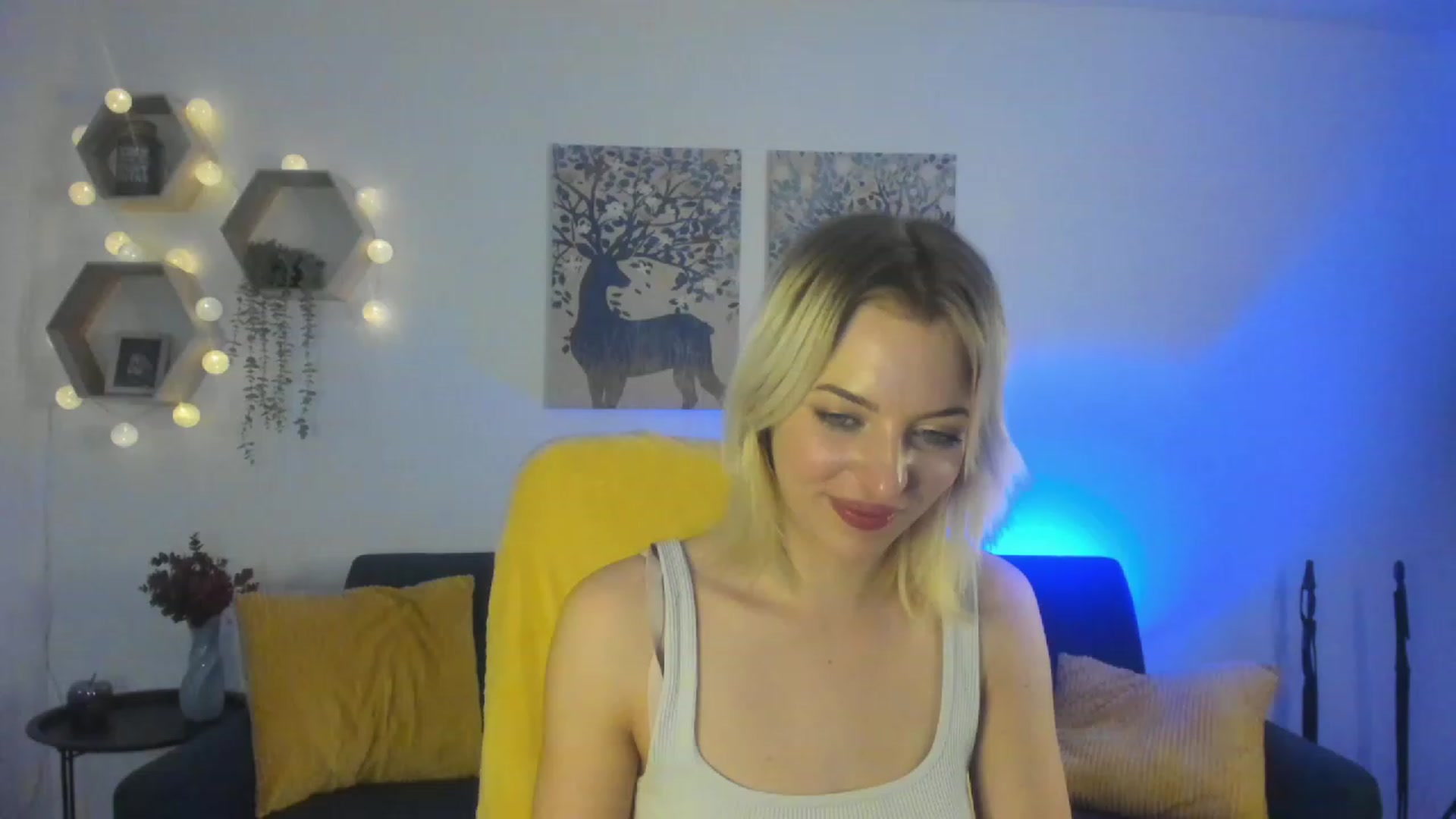 Gallery image thumbnail from Julia_Gold18's myfreecams stream on, 03/07/2023, 12:58 image 15 of 20