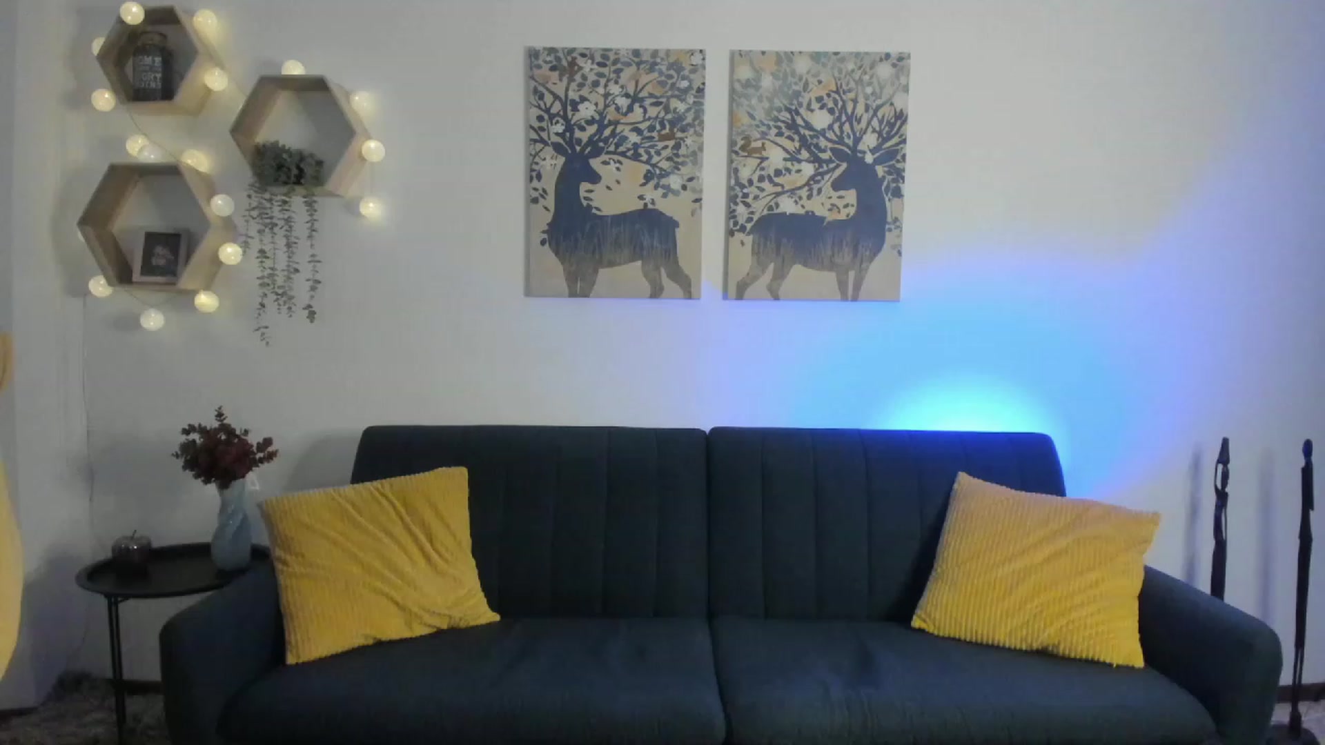 Gallery image thumbnail from Julia_Gold18's myfreecams stream on, 03/08/2023, 12:05 image 9 of 20