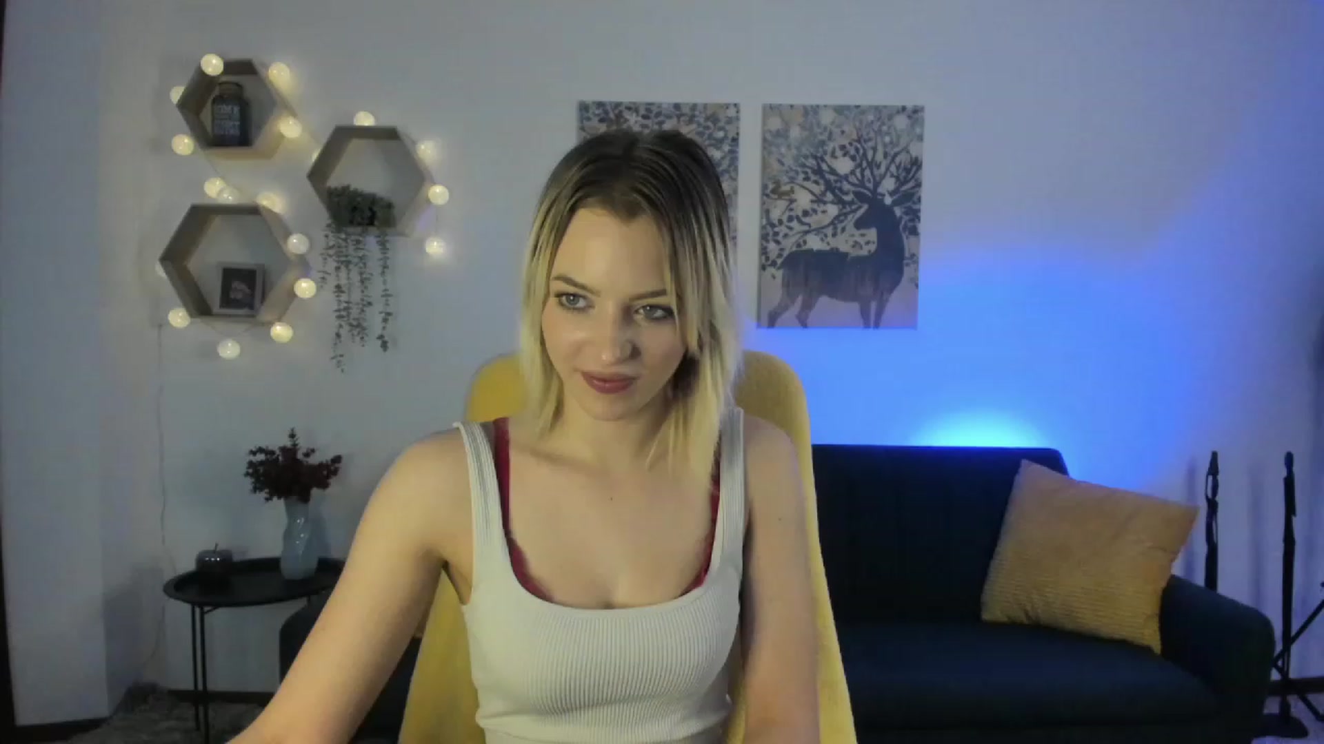 Gallery image thumbnail from Julia_Gold18's myfreecams stream on, 03/14/2023, 10:48 image 1 of 20