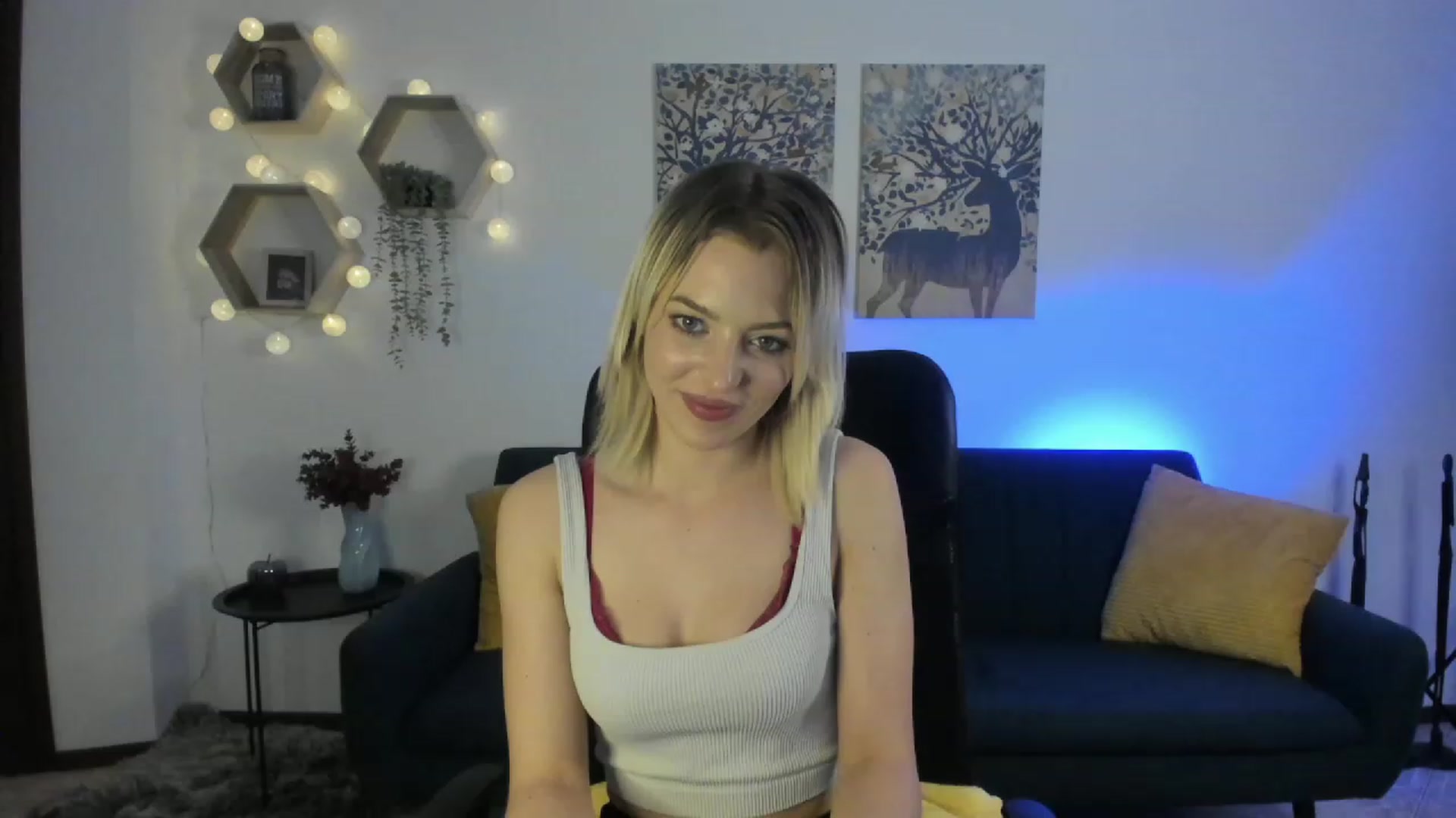 Gallery image thumbnail from Julia_Gold18's myfreecams stream on, 03/14/2023, 13:09 image 20 of 20