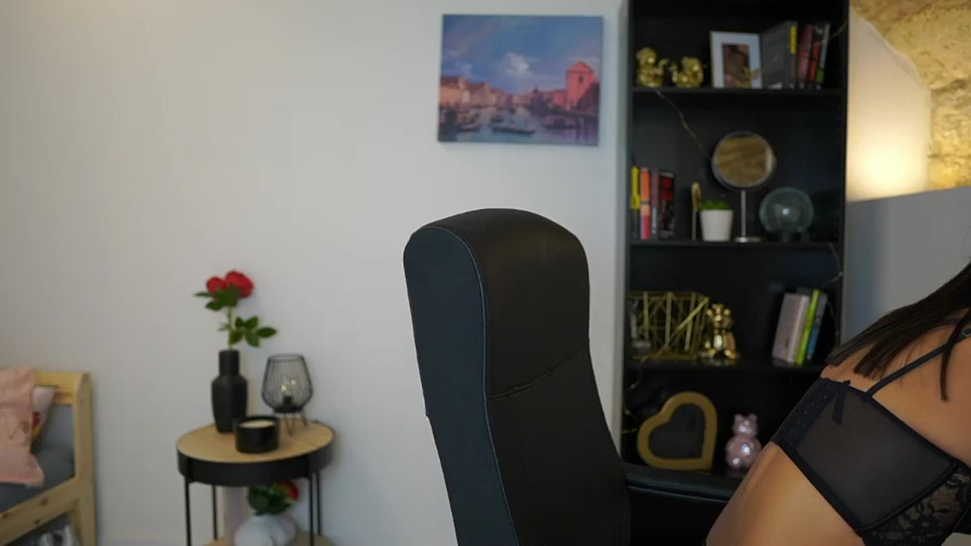 Gallery image thumbnail from Julia_Roca's myfreecams stream on, 12/10/2023, 09:52 image 5 of 20