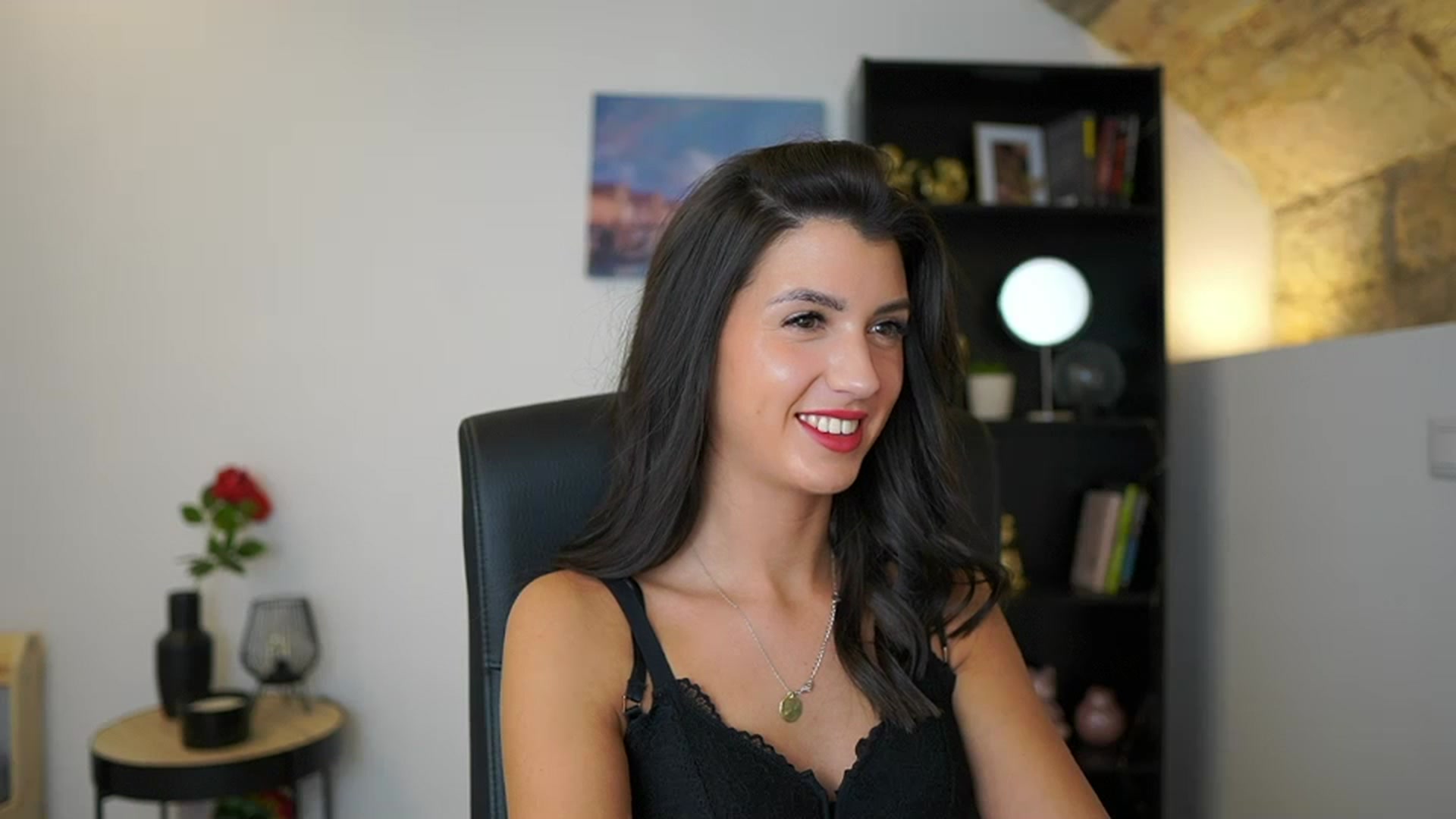 Gallery image thumbnail from Julia_Roca's myfreecams stream on, 12/11/2023, 23:47 image 7 of 20
