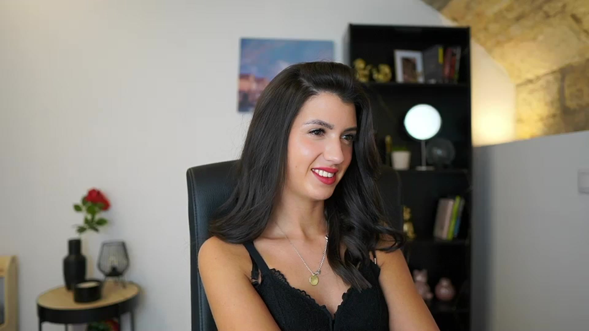 Gallery image thumbnail from Julia_Roca's myfreecams stream on, 12/11/2023, 23:47 image 9 of 20