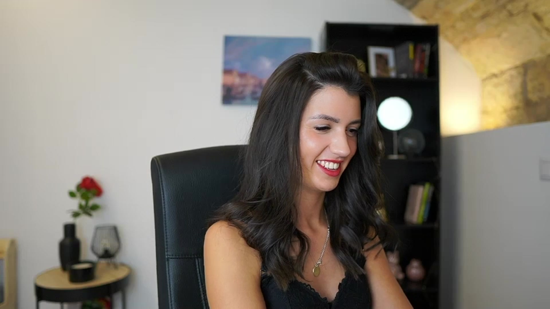 Gallery image thumbnail from Julia_Roca's myfreecams stream on, 12/11/2023, 23:47 image 6 of 20