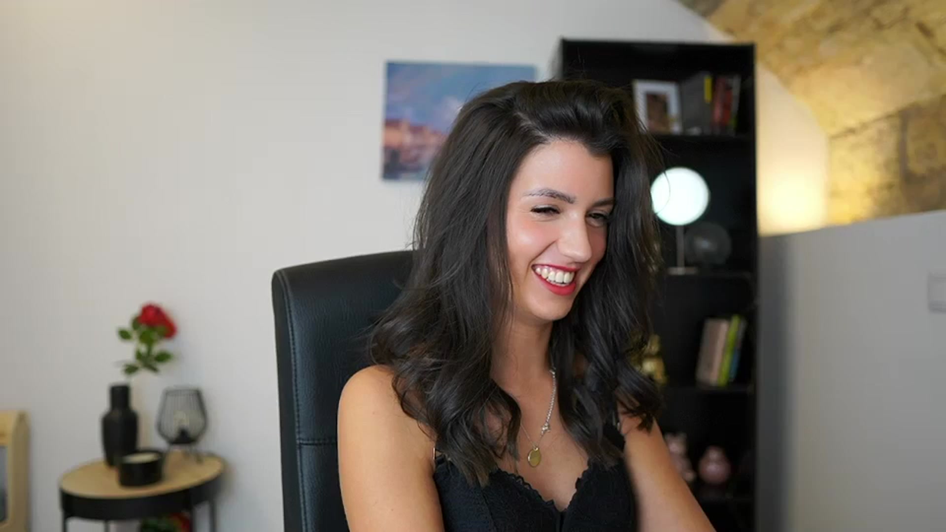Gallery image thumbnail from Julia_Roca's myfreecams stream on, 12/11/2023, 23:47 image 2 of 20