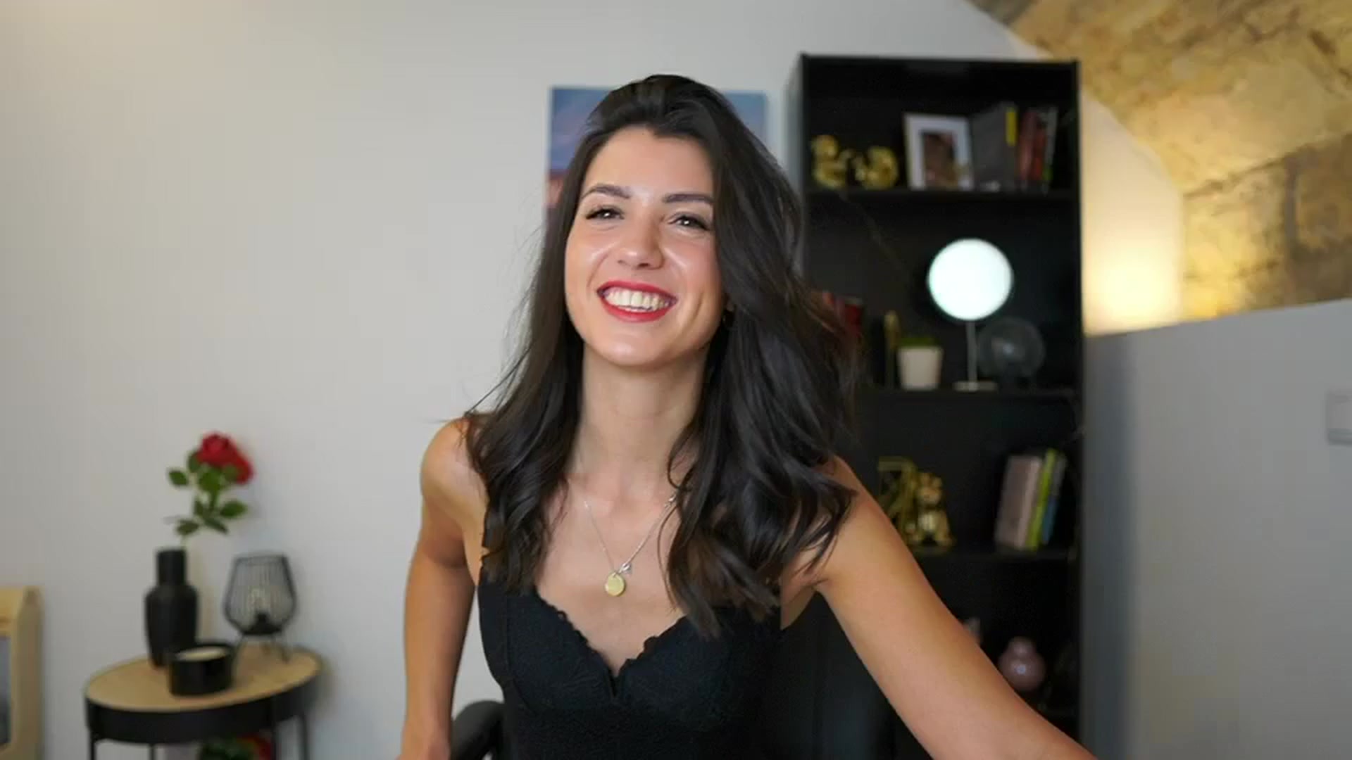 Gallery image thumbnail from Julia_Roca's myfreecams stream on, 12/11/2023, 23:47 image 10 of 20