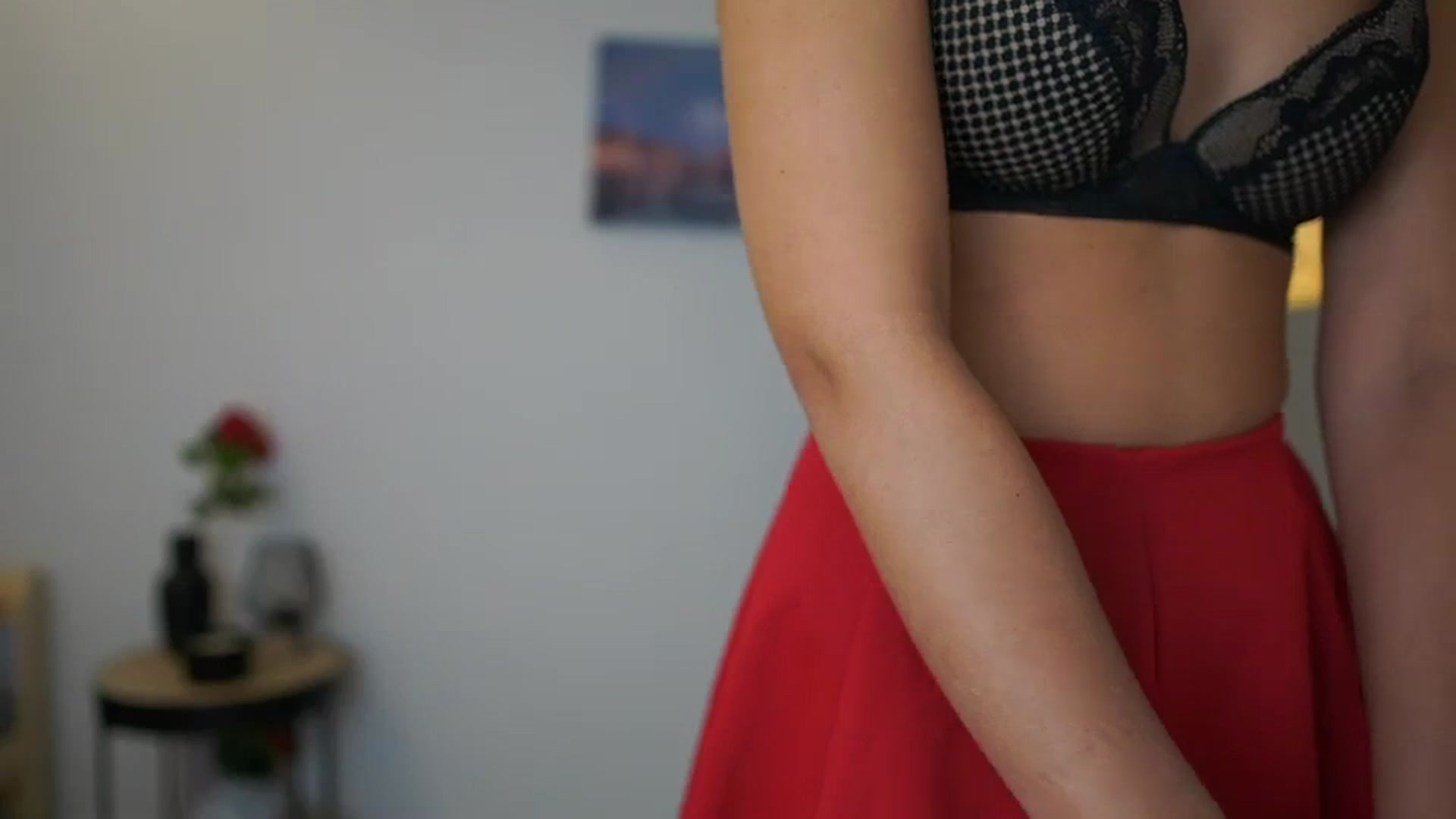 Gallery image thumbnail from Julia_Roca's myfreecams stream on, 12/13/2023, 15:07 image 8 of 20