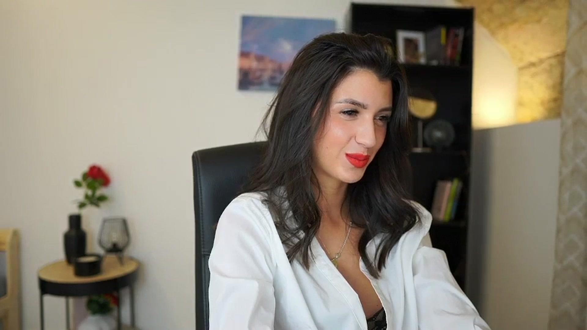 Gallery image thumbnail from Julia_Roca's myfreecams stream on, 12/13/2023, 15:07 image 2 of 20