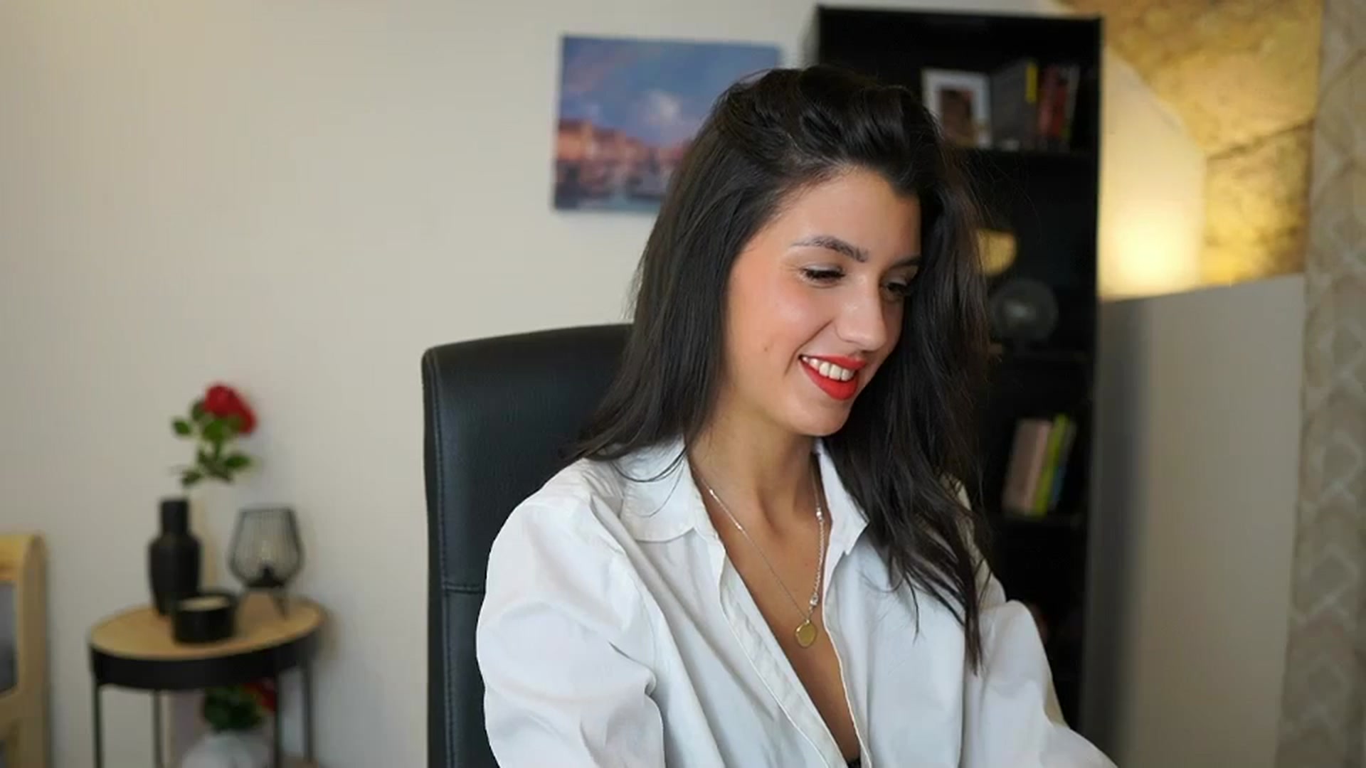 Gallery image thumbnail from Julia_Roca's myfreecams stream on, 12/13/2023, 16:21 image 3 of 20