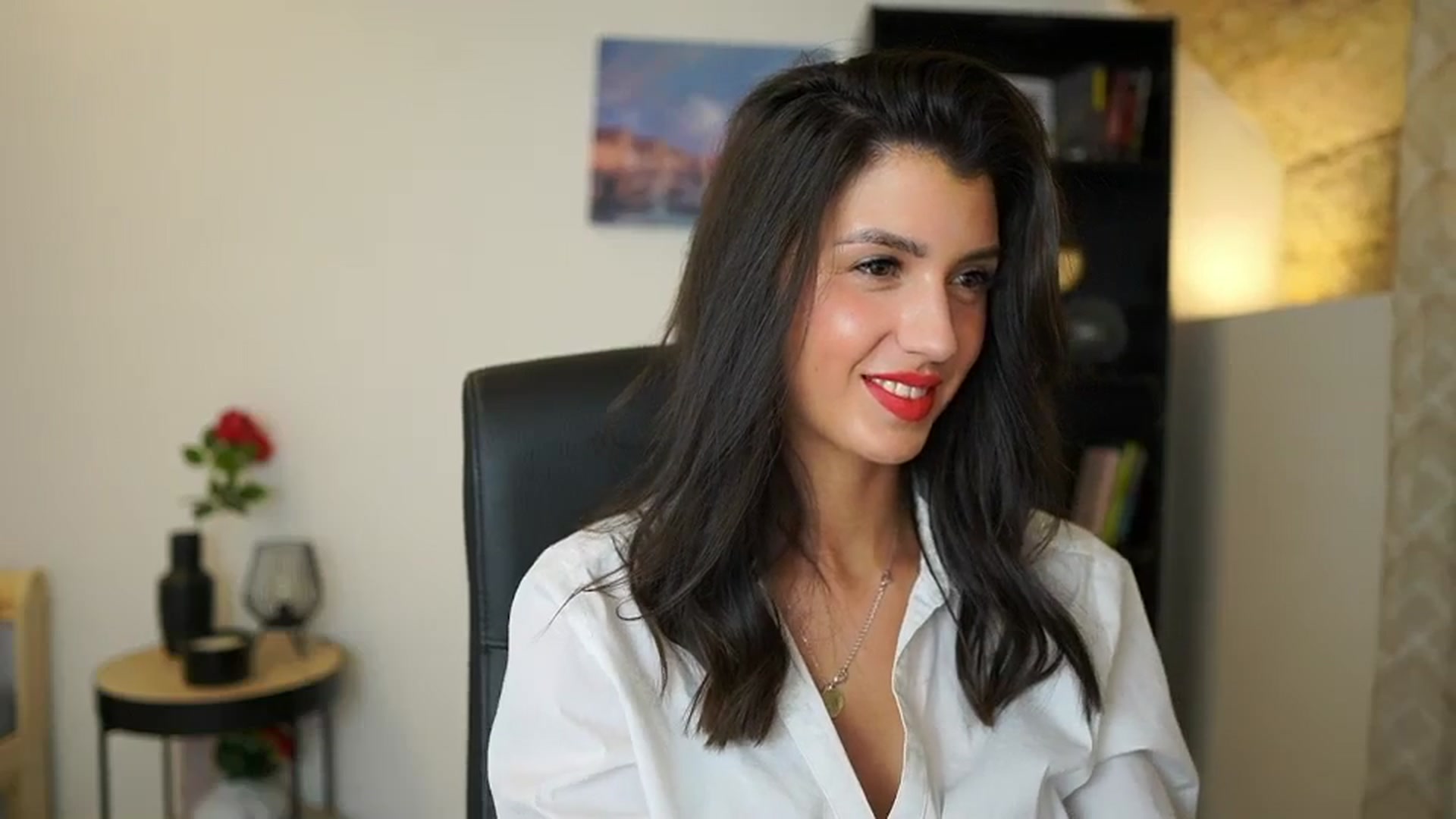 Gallery image thumbnail from Julia_Roca's myfreecams stream on, 12/13/2023, 17:19 image 15 of 20