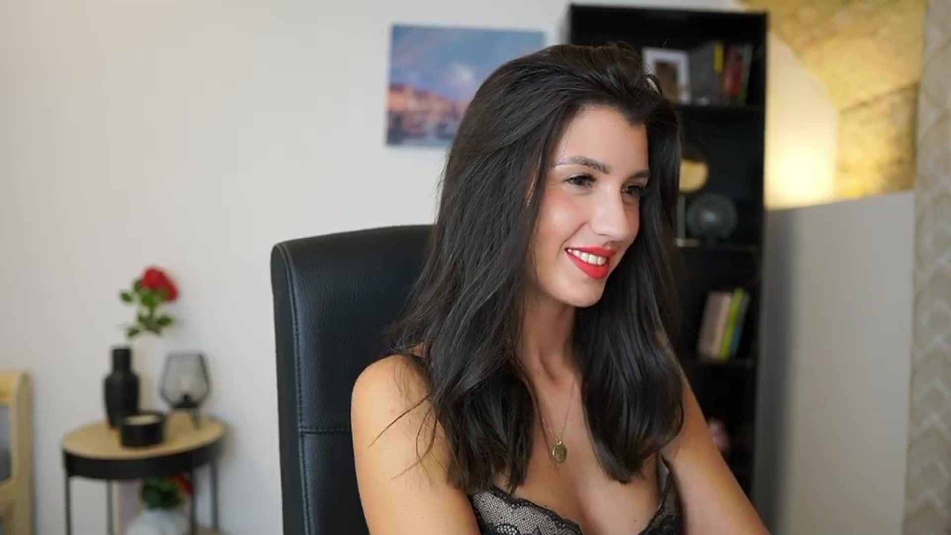 Gallery image thumbnail from Julia_Roca's myfreecams stream on, 12/13/2023, 19:05 image 8 of 20