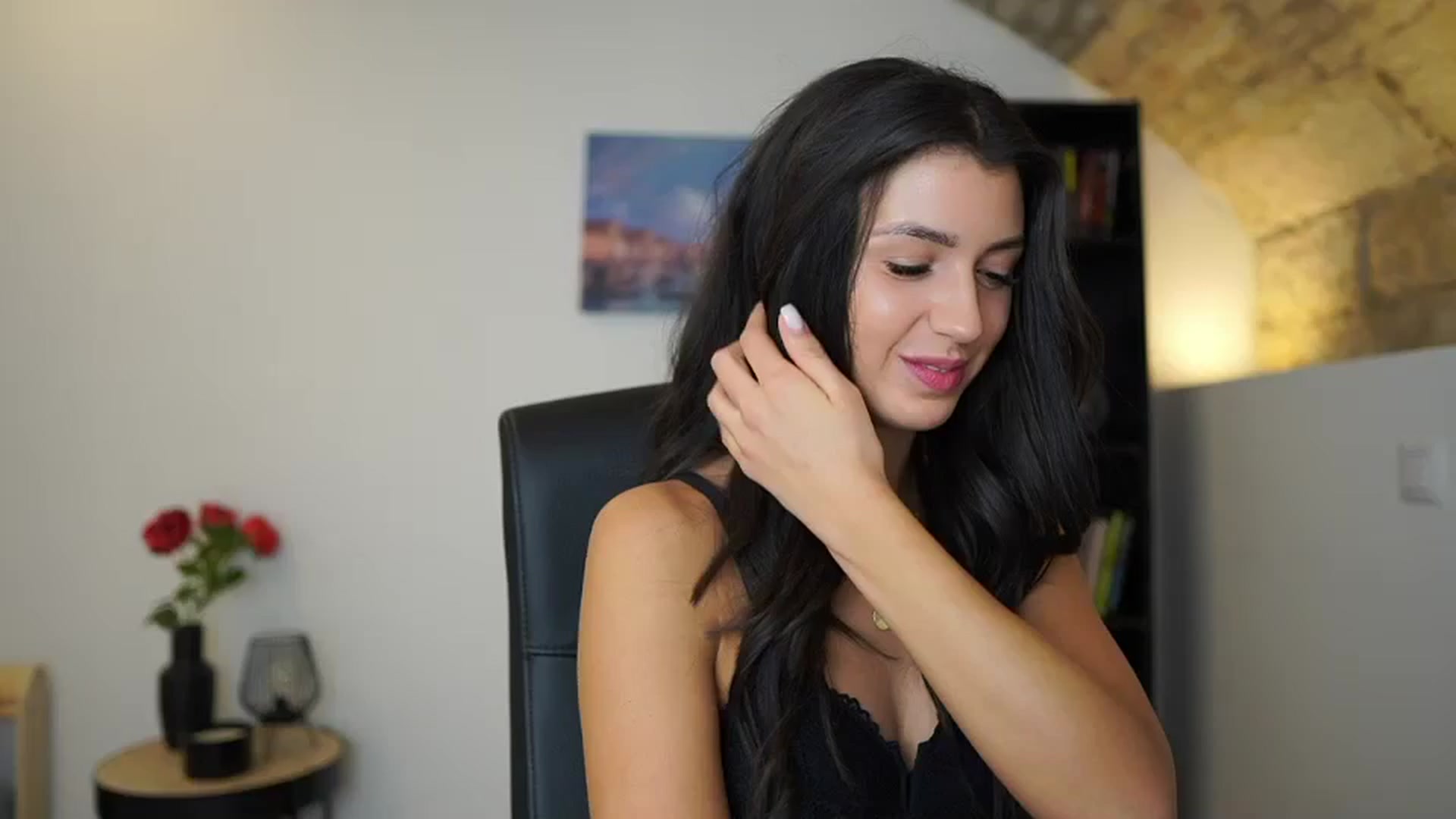 Gallery image thumbnail from Julia_Roca's myfreecams stream on, 12/17/2023, 15:40 image 13 of 20