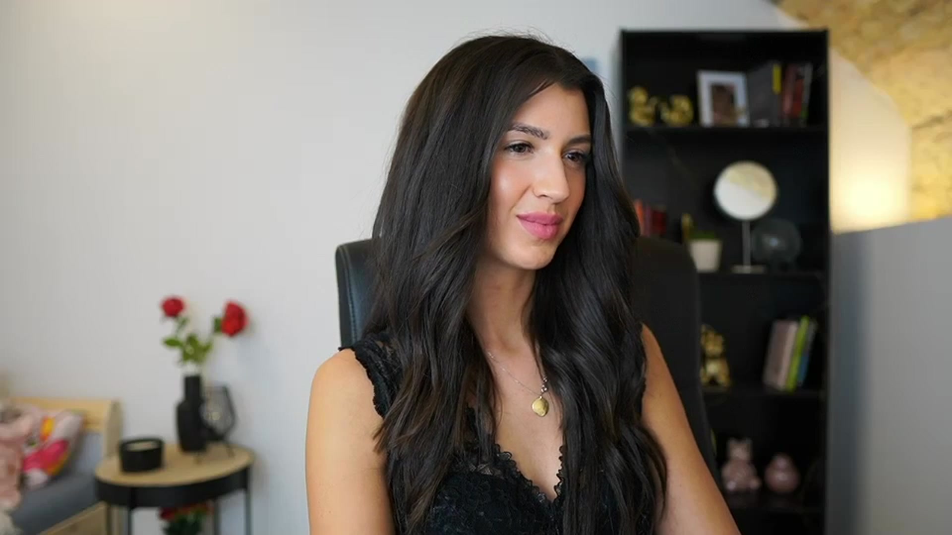 Gallery image thumbnail from Julia_Roca's myfreecams stream on, 12/20/2023, 21:09 image 6 of 20