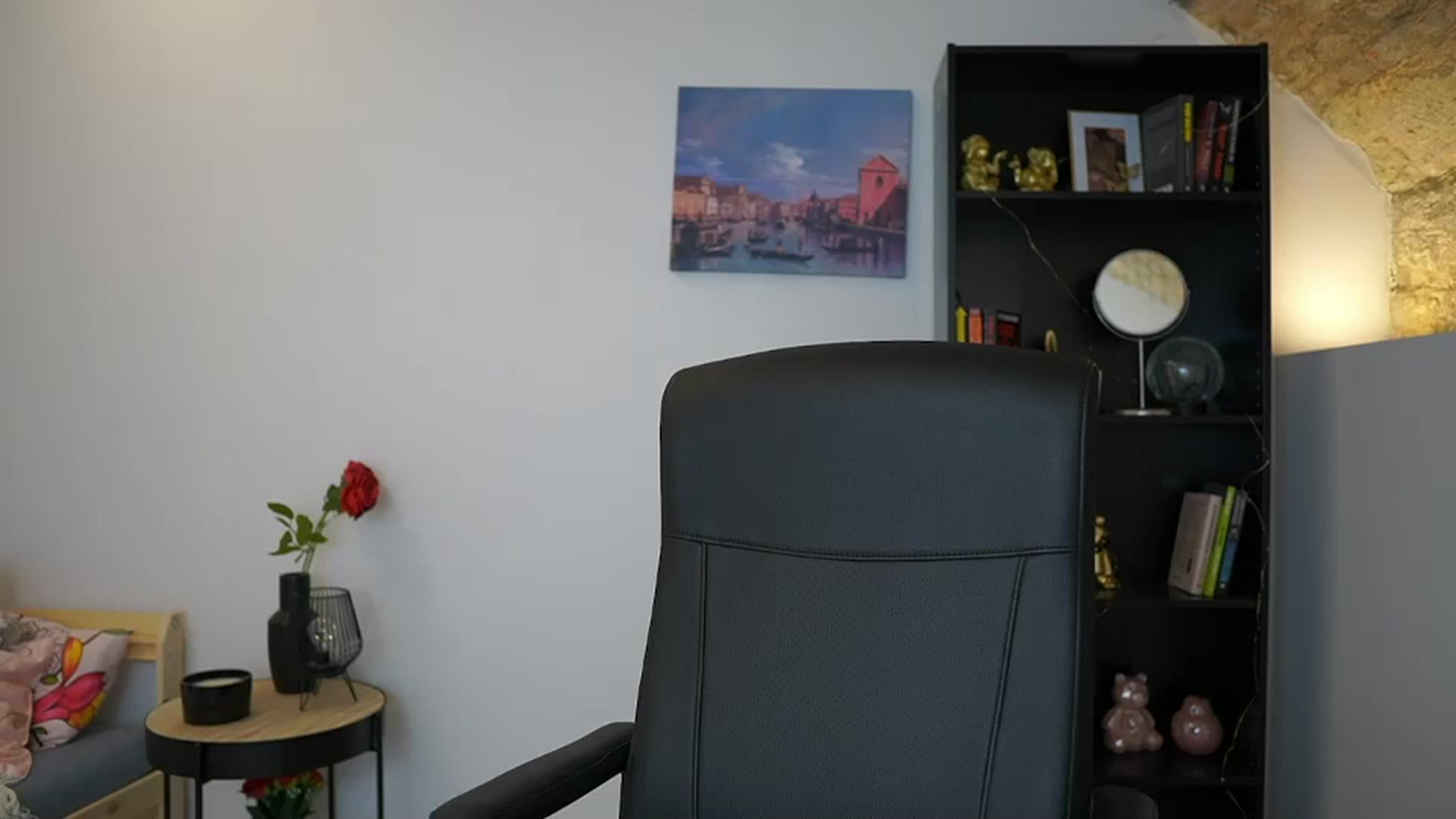Gallery image thumbnail from Julia_Roca's myfreecams stream on, 12/20/2023, 22:30 image 11 of 20