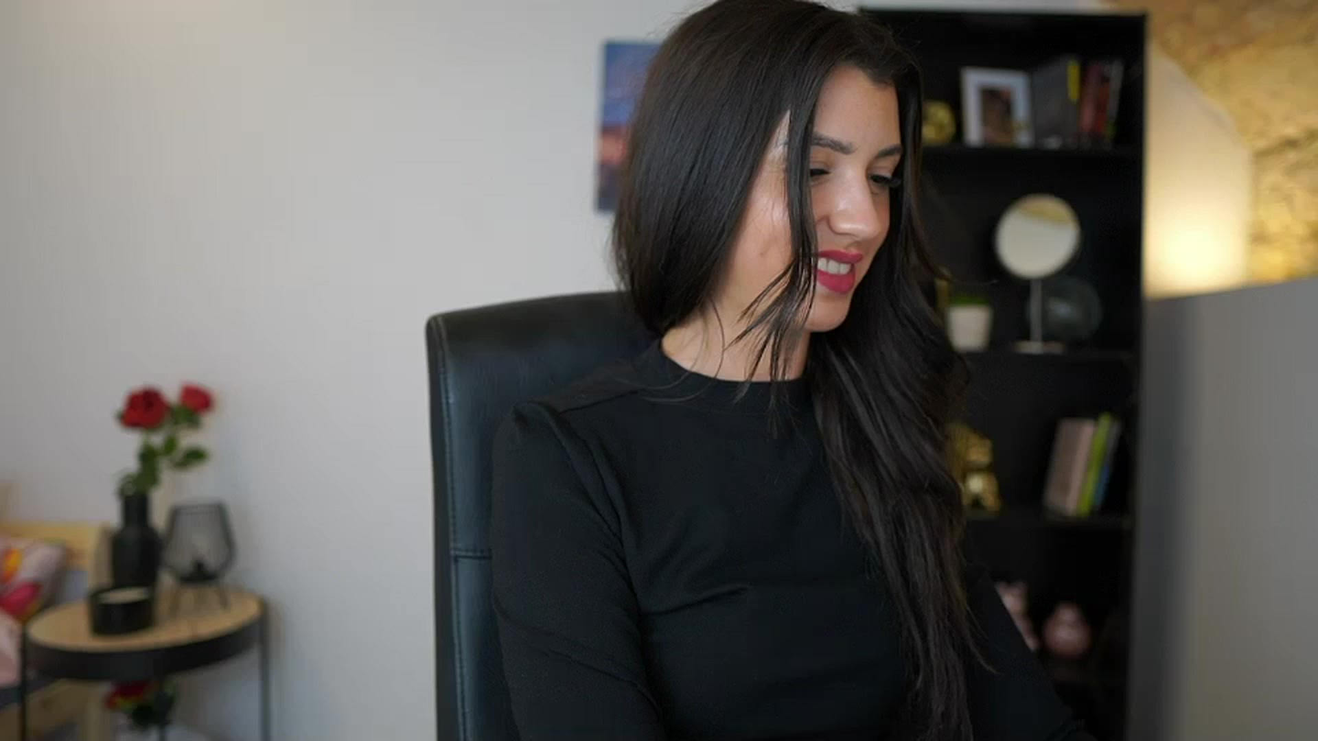 Gallery image thumbnail from Julia_Roca's myfreecams stream on, 12/28/2023, 16:34 image 18 of 20