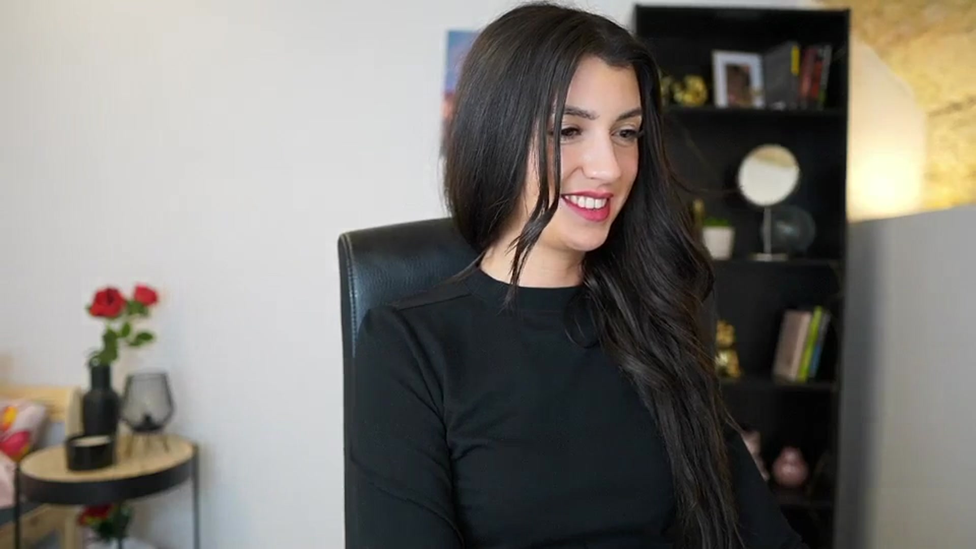 Gallery image thumbnail from Julia_Roca's myfreecams stream on, 12/28/2023, 16:34 image 17 of 20