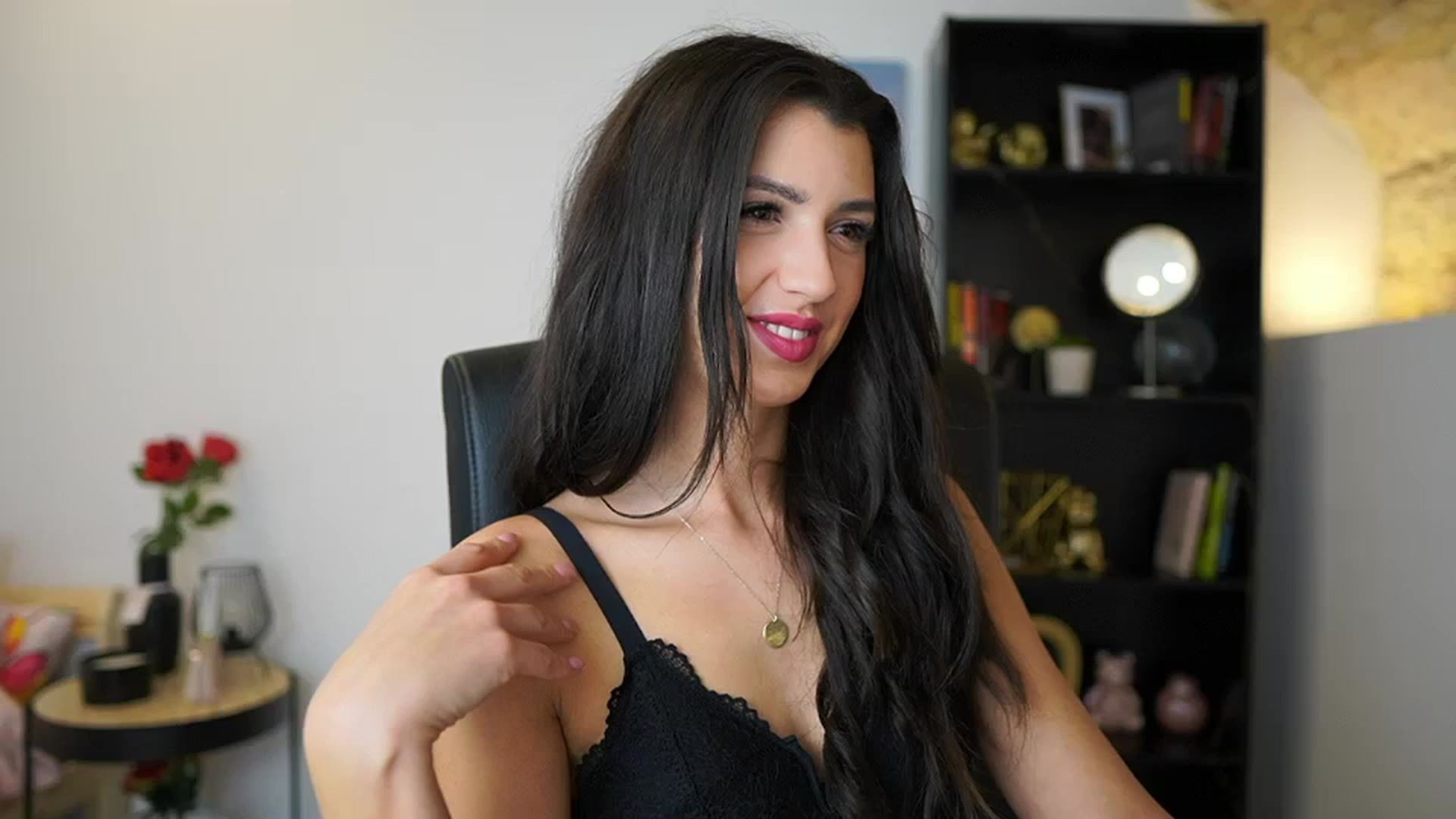 Gallery image thumbnail from Julia_Roca's myfreecams stream on, 12/29/2023, 11:37 image 1 of 20