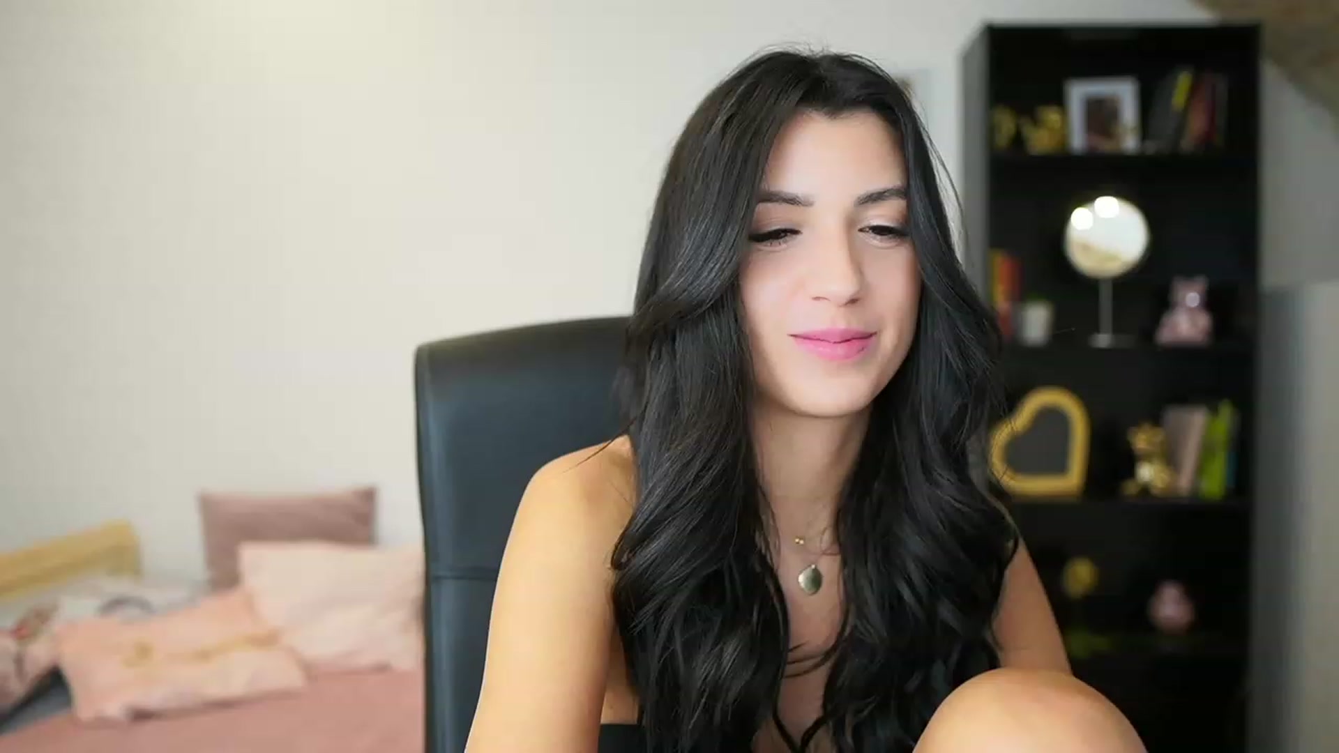 Gallery image thumbnail from Julia_Roca's myfreecams stream on, 01/30/2024, 19:31 image 20 of 20