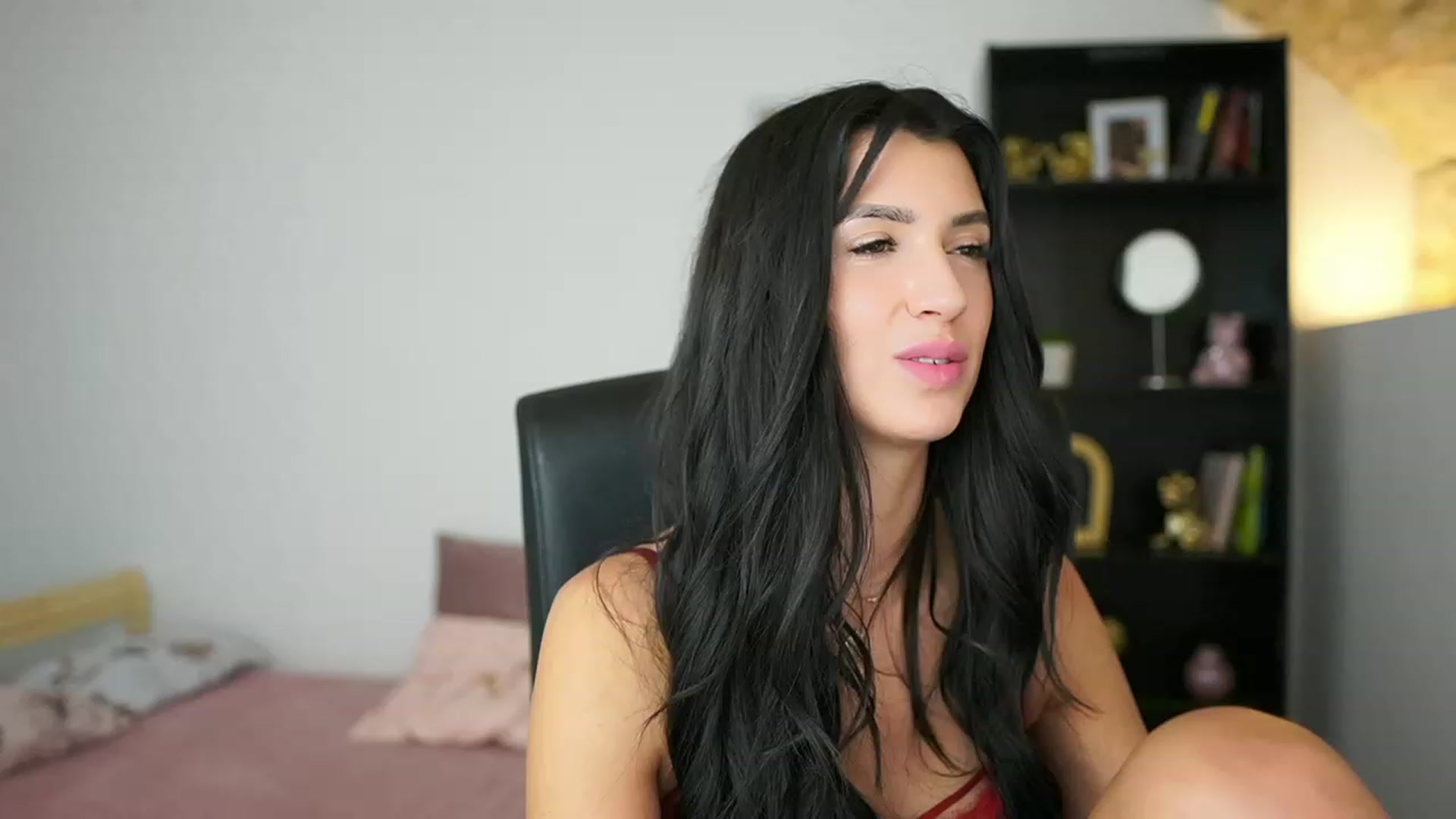 Gallery image thumbnail from Julia_Roca's myfreecams stream on, 02/08/2024, 19:00 image 10 of 20