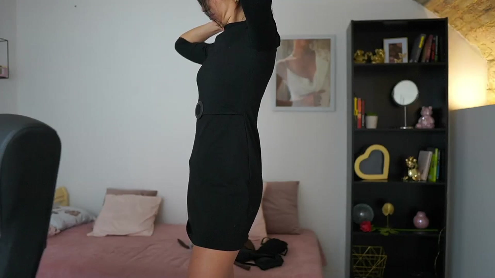 Gallery image thumbnail from Julia_Roca's myfreecams stream on, 02/13/2024, 15:04 image 10 of 20