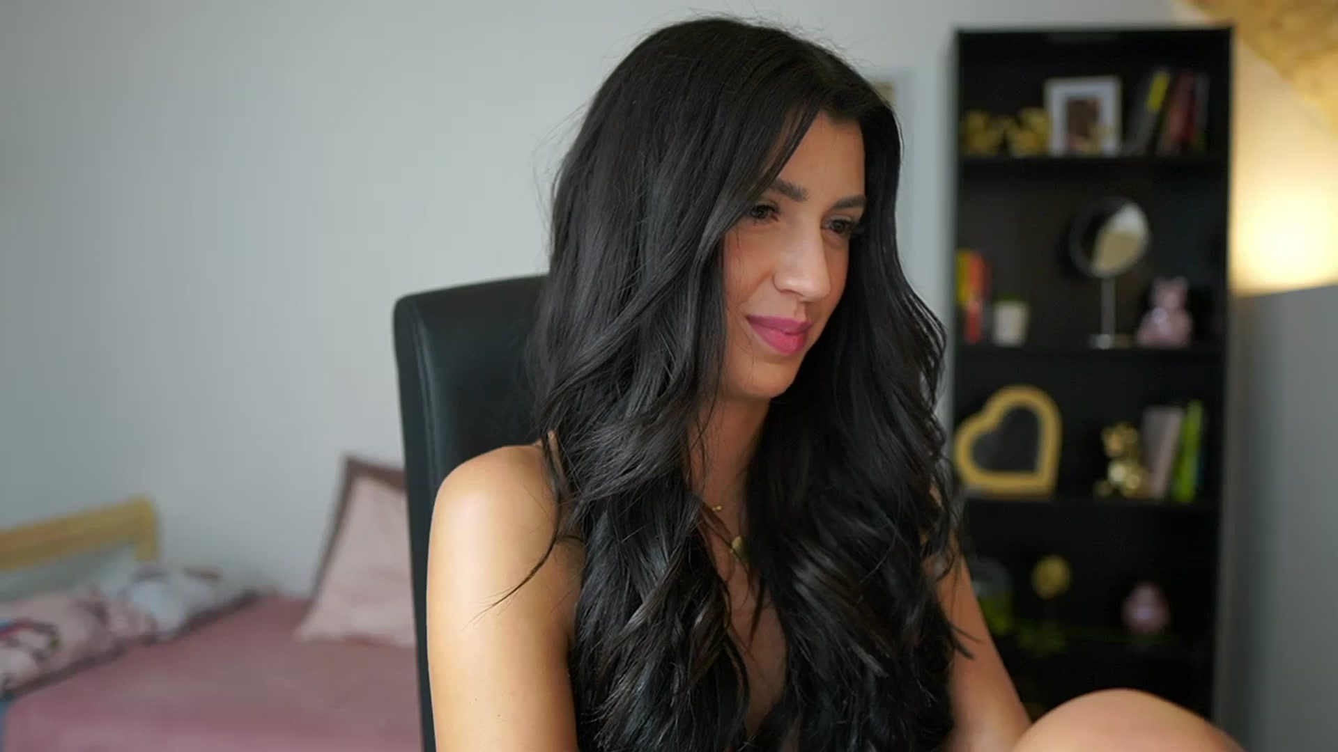 Gallery image thumbnail from Julia_Roca's myfreecams stream on, 02/20/2024, 17:44 image 20 of 20