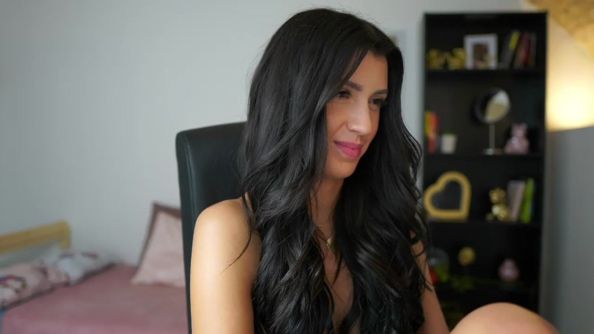 Gallery image thumbnail from Julia_Roca's myfreecams stream on, 02/20/2024, 17:44 image 19 of 20