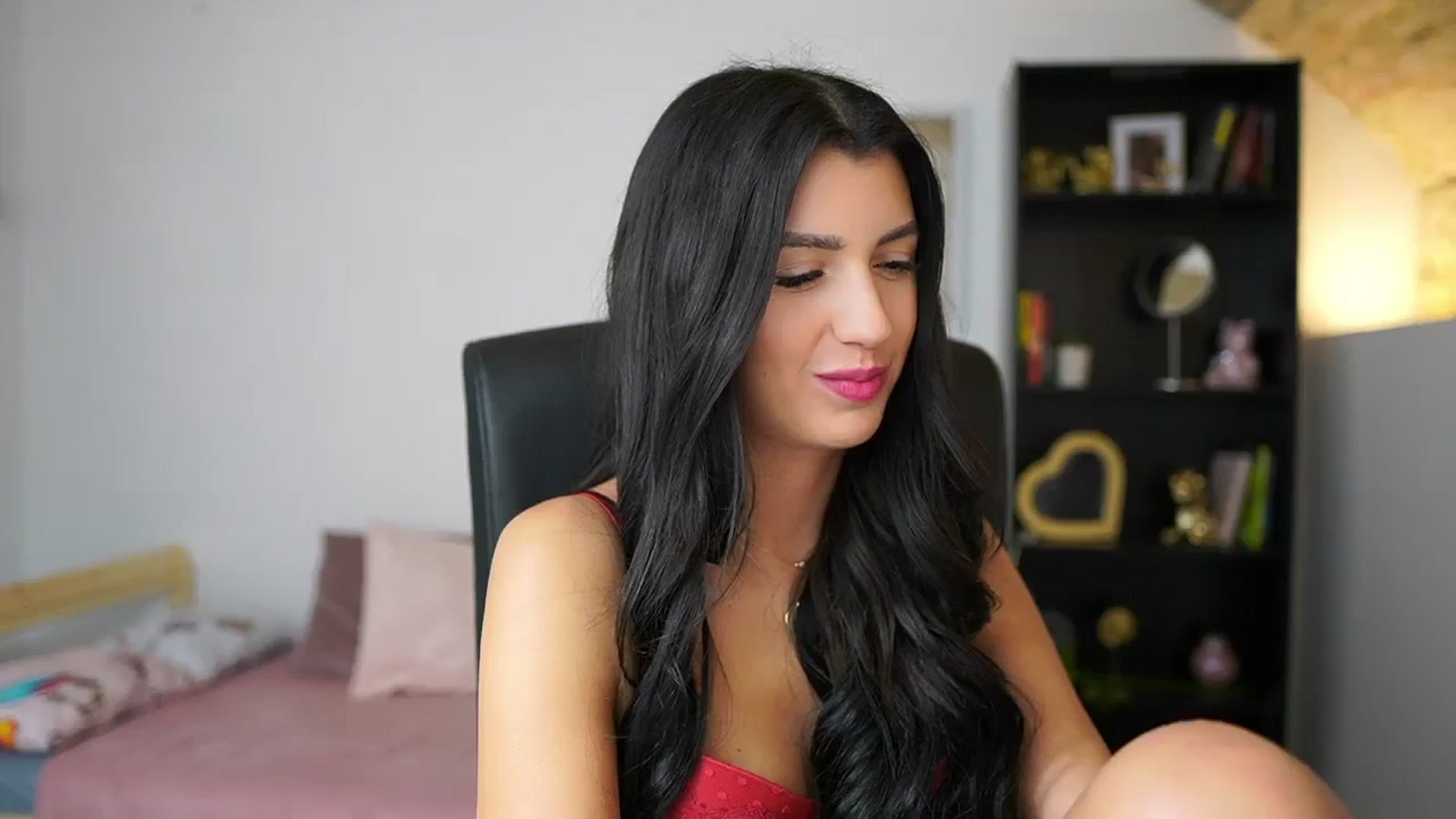 Gallery image thumbnail from Julia_Roca's myfreecams stream on, 02/21/2024, 15:58 image 7 of 20