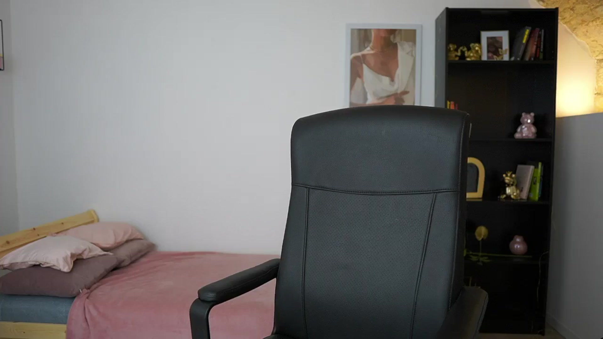 Gallery image thumbnail from Julia_Roca's myfreecams stream on, 02/22/2024, 17:47 image 4 of 20
