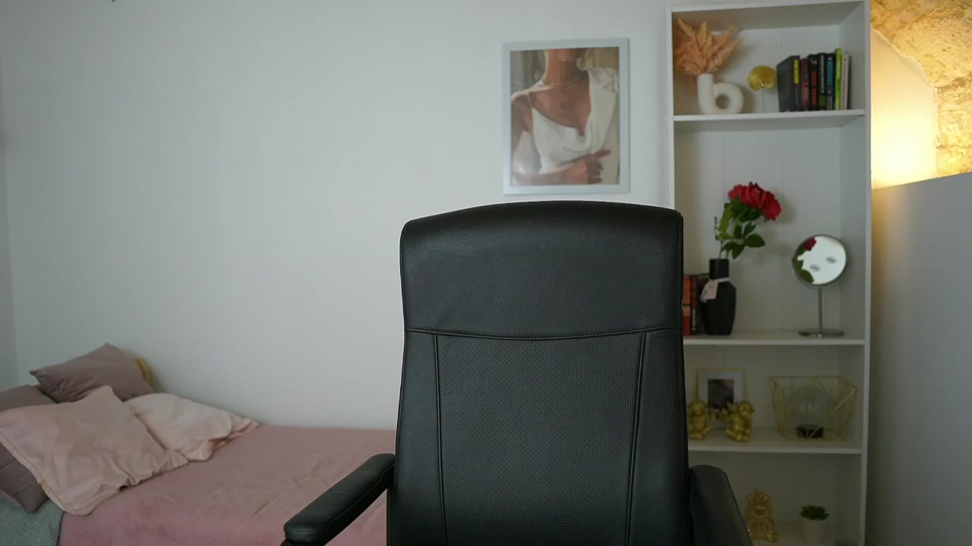 Gallery image thumbnail from Julia_Roca's myfreecams stream on, 03/24/2024, 12:31 image 11 of 20