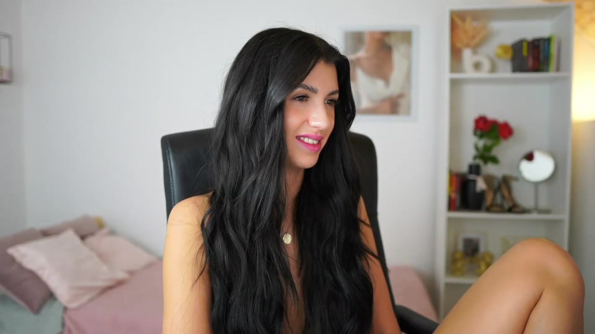 Gallery image thumbnail from Julia_Roca's myfreecams stream on, 03/26/2024, 16:57 image 15 of 20