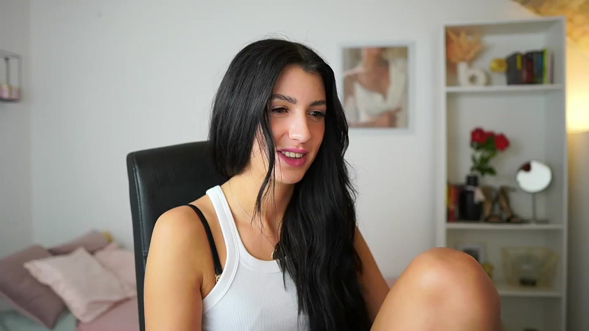 Gallery image thumbnail from Julia_Roca's myfreecams stream on, 03/26/2024, 19:00 image 1 of 20