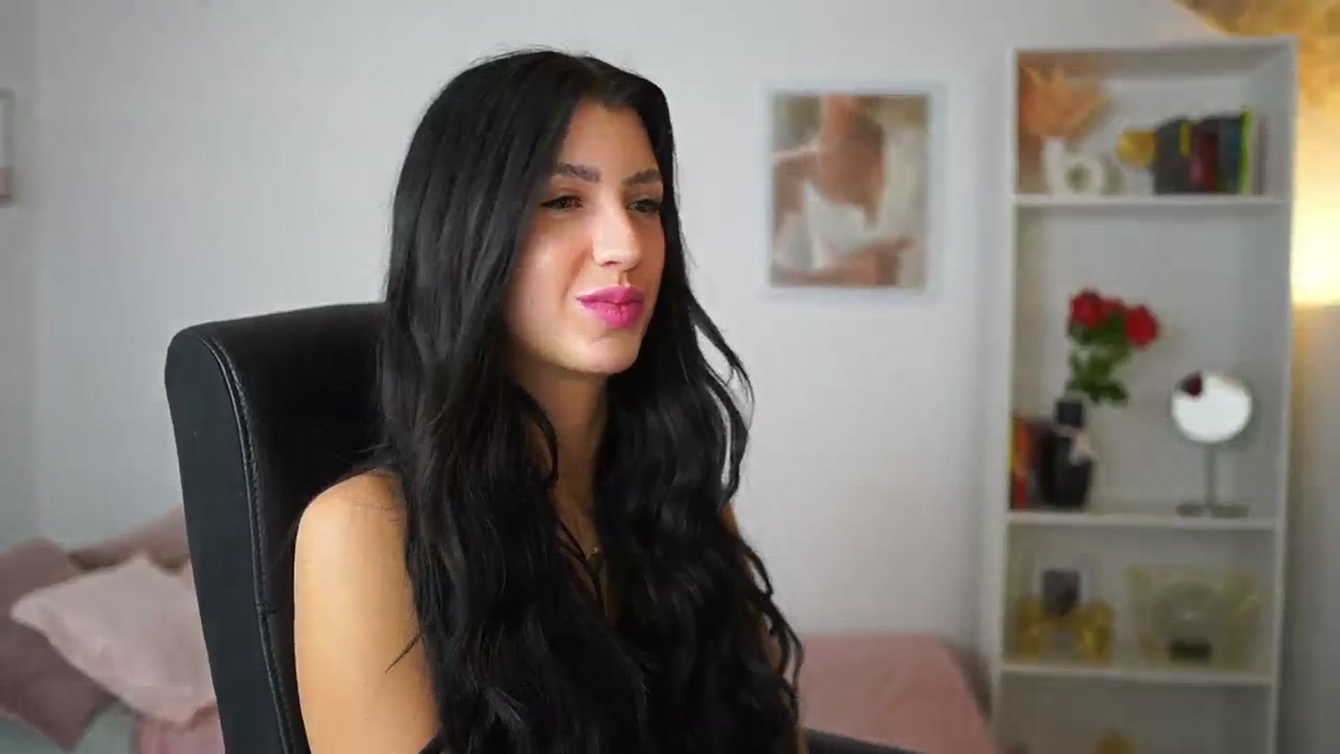 Gallery image thumbnail from Julia_Roca's myfreecams stream on, 03/27/2024, 15:03 image 14 of 20