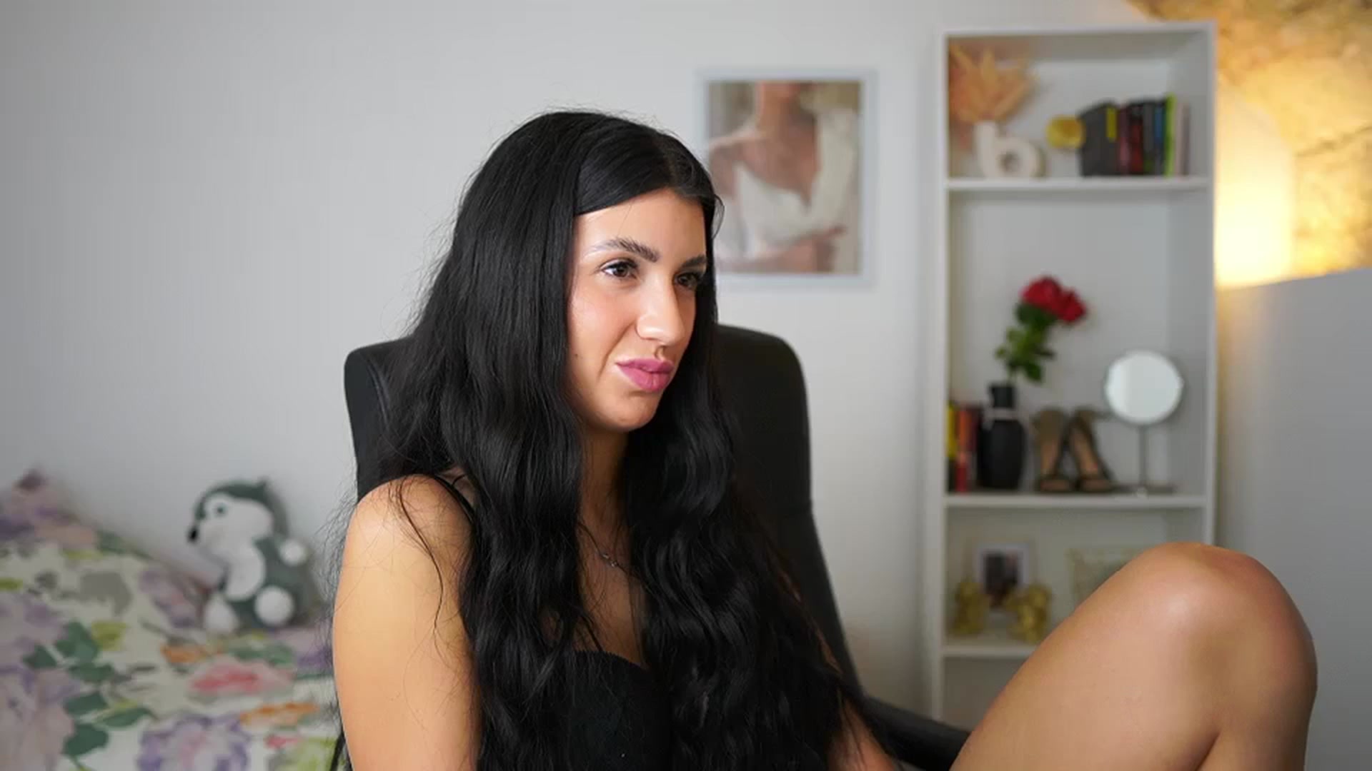 Gallery image thumbnail from Julia_Roca's myfreecams stream on, 03/29/2024, 14:59 image 16 of 20