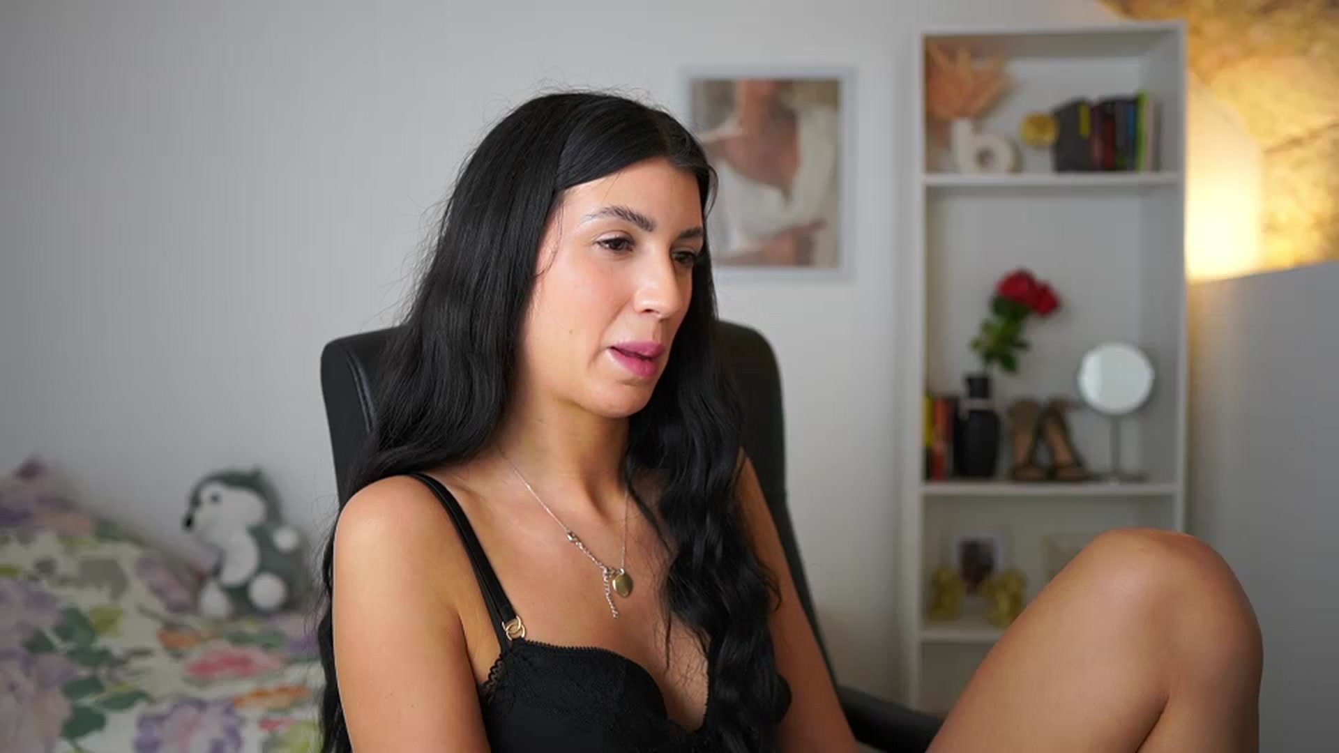 Gallery image thumbnail from Julia_Roca's myfreecams stream on, 03/29/2024, 14:59 image 3 of 20