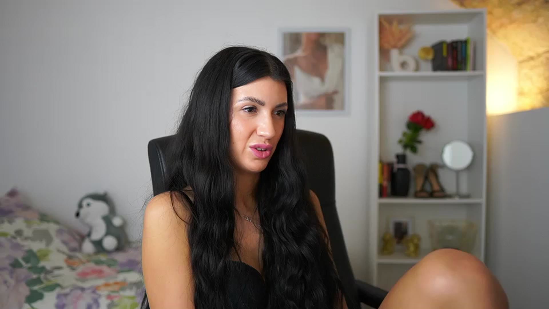 Gallery image thumbnail from Julia_Roca's myfreecams stream on, 03/29/2024, 14:59 image 19 of 20