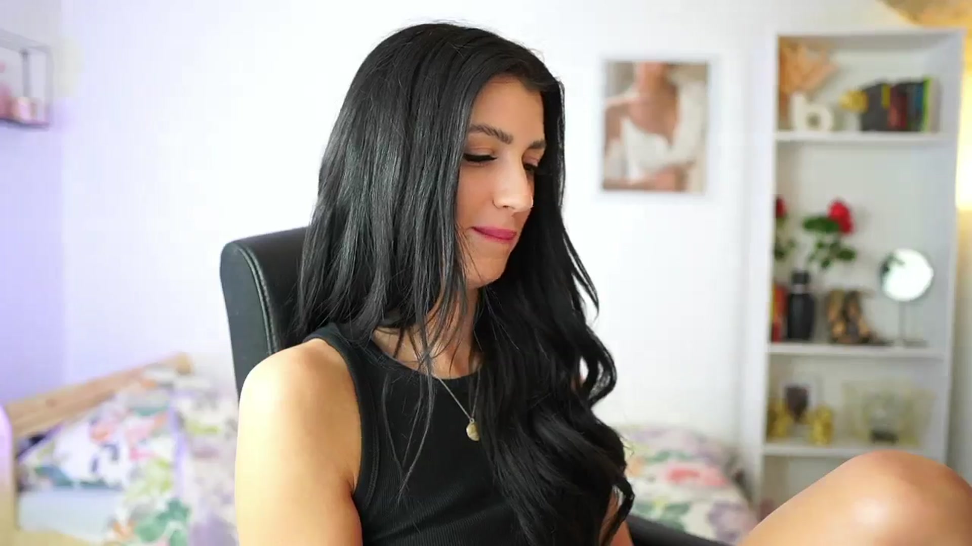 Gallery image thumbnail from Julia_Roca's myfreecams stream on, 04/05/2024, 15:49 image 18 of 20