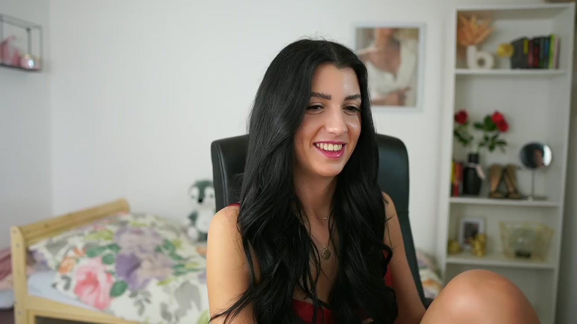 Gallery image thumbnail from Julia_Roca's myfreecams stream on, 04/13/2024, 10:01 image 9 of 20
