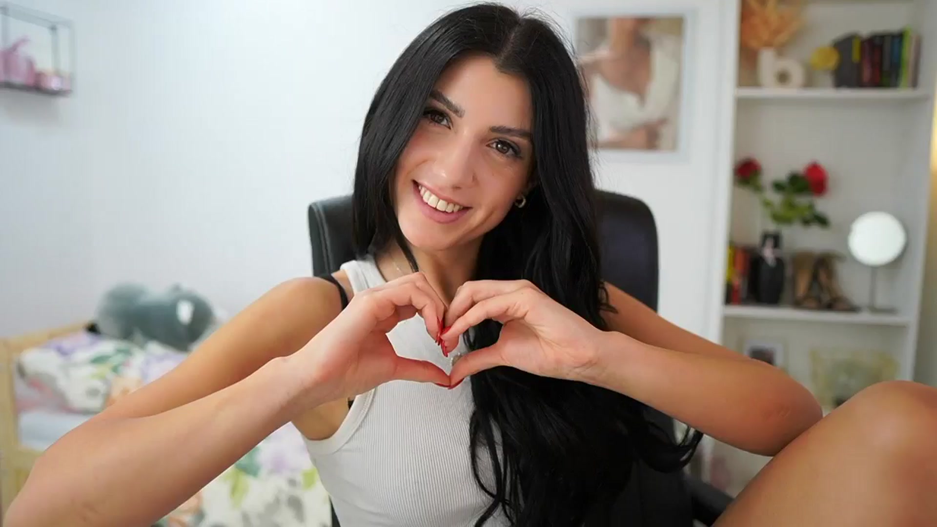 Gallery image thumbnail from Julia_Roca's myfreecams stream on, 04/24/2024, 10:33 image 12 of 20