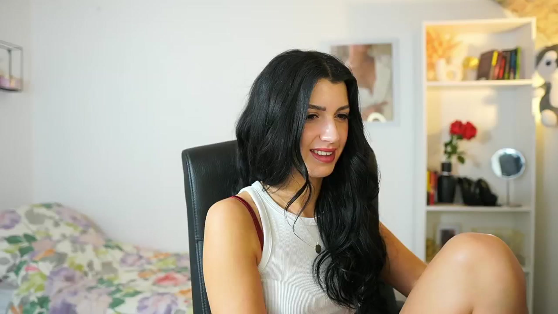 Gallery image thumbnail from Julia_Roca's myfreecams stream on, 05/04/2024, 08:57 image 1 of 20