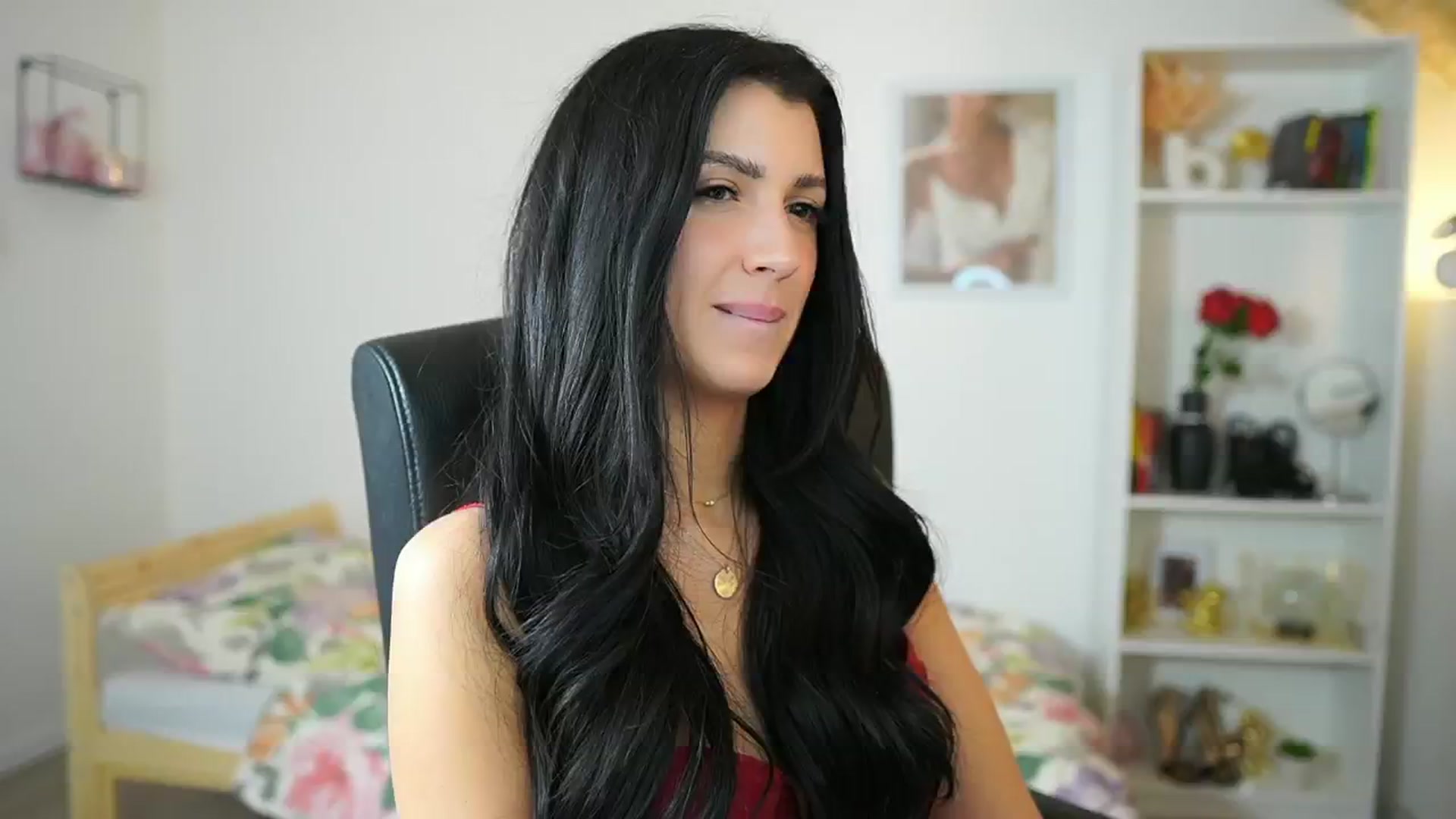 Gallery image thumbnail from Julia_Roca's myfreecams stream on, 05/15/2024, 18:40 image 11 of 20