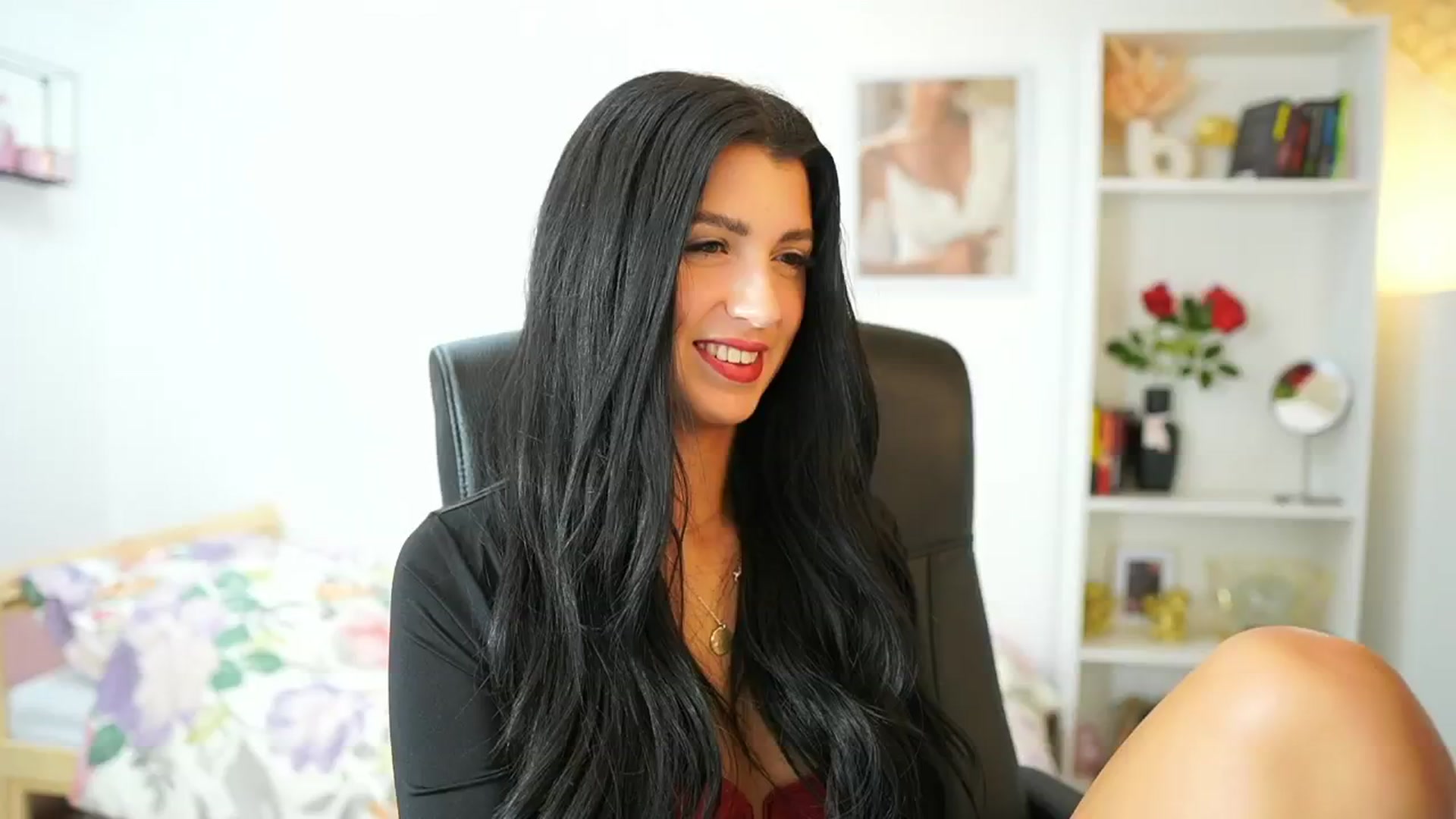 Gallery image thumbnail from Julia_Roca's myfreecams stream on, 05/25/2024, 11:29 image 2 of 20