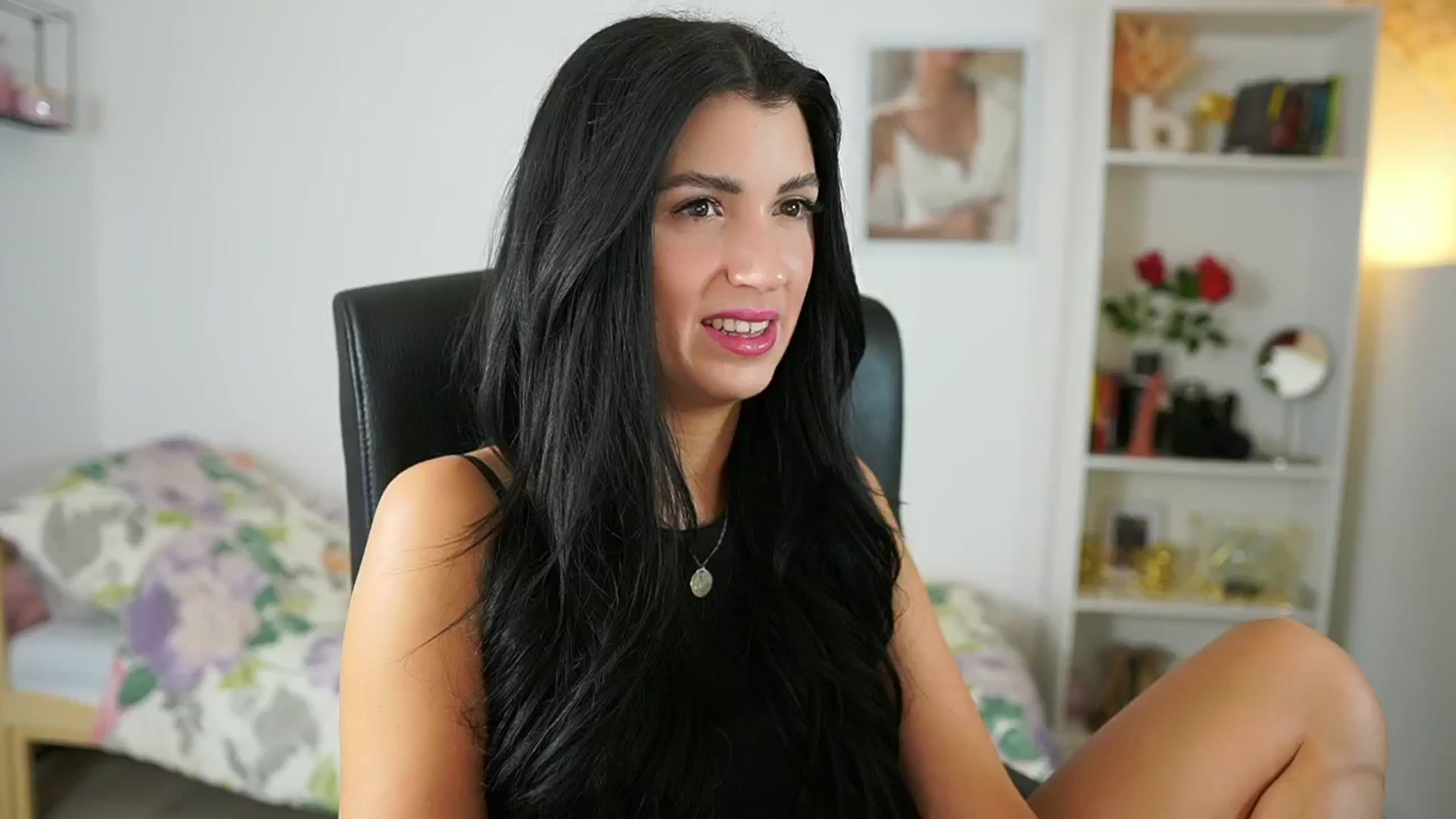 Gallery image thumbnail from Julia_Roca's myfreecams stream on, 05/28/2024, 18:36 image 2 of 20